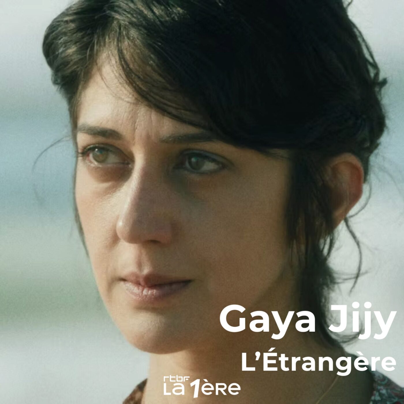 Gaya Jijy et "L'Étrangère" : Un film sur le parcours du combattant des demandeurs d’asile au sein de l’UE et les mécanismes pervers de la "procédure Dublin"