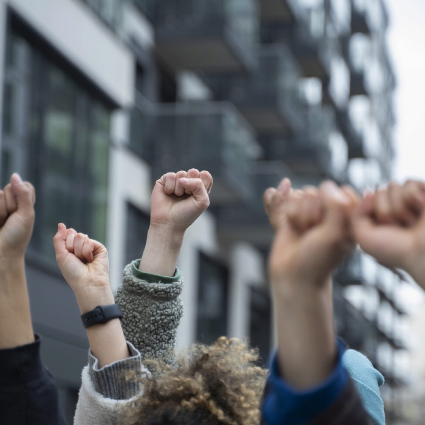 Comprendre l'histoire des populismes en France