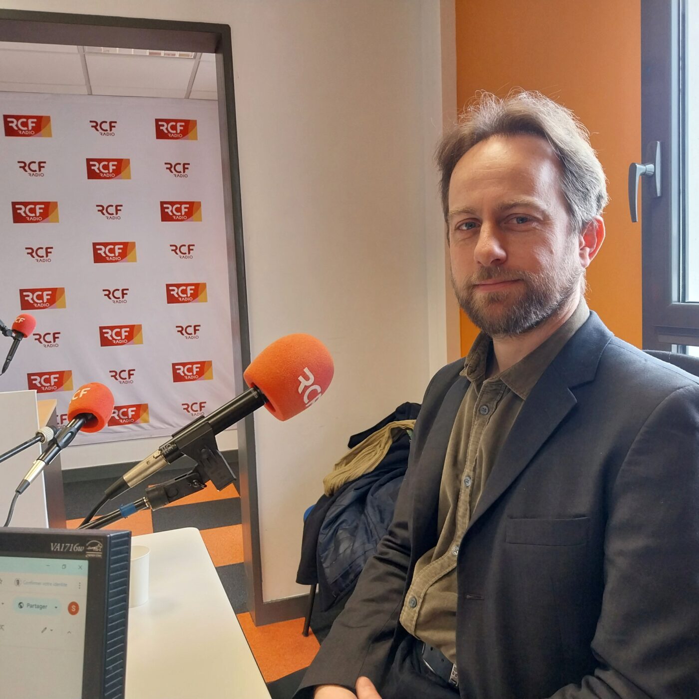 Nicolas Bonnet (Les Ecologistes) et Claude Malhuret (Les Indépendants) episode artwork