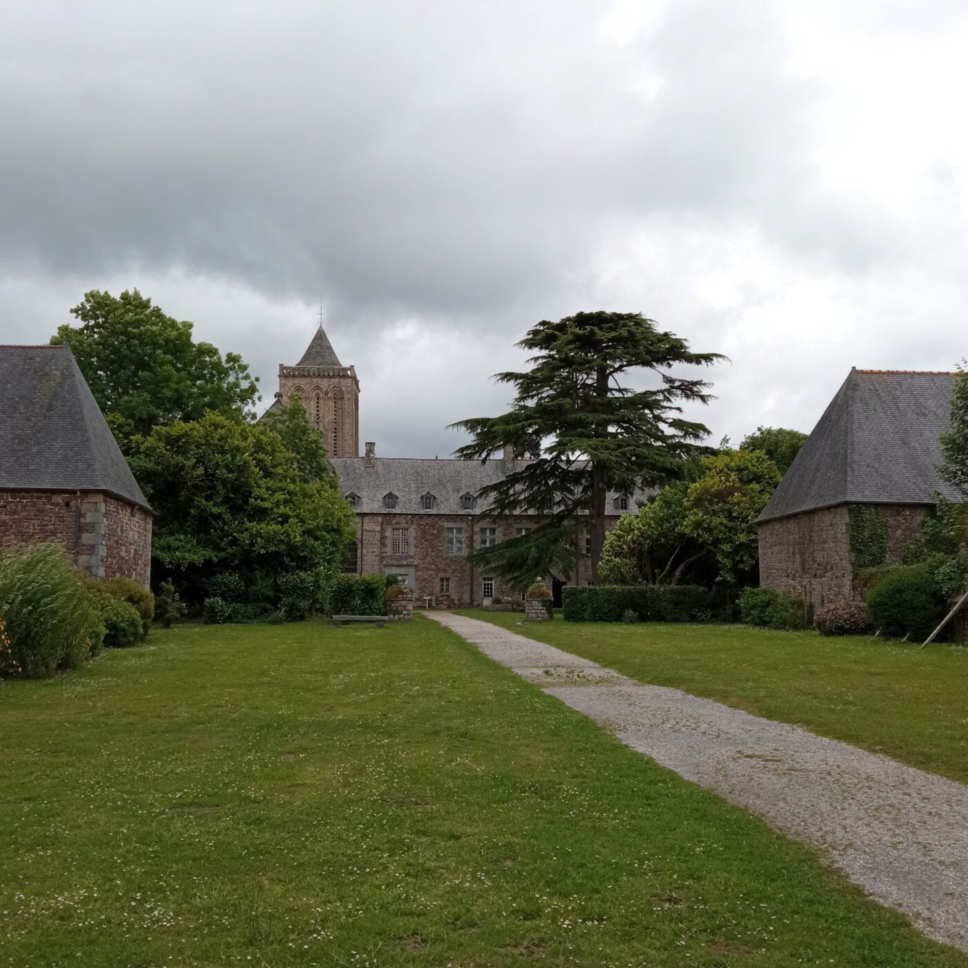 L' abbaye de la Lucerne, un destin extraordinaire episode artwork