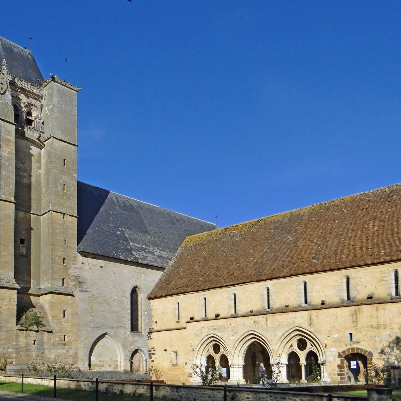 L'abbaye St Martin de Massay (4/4) episode artwork