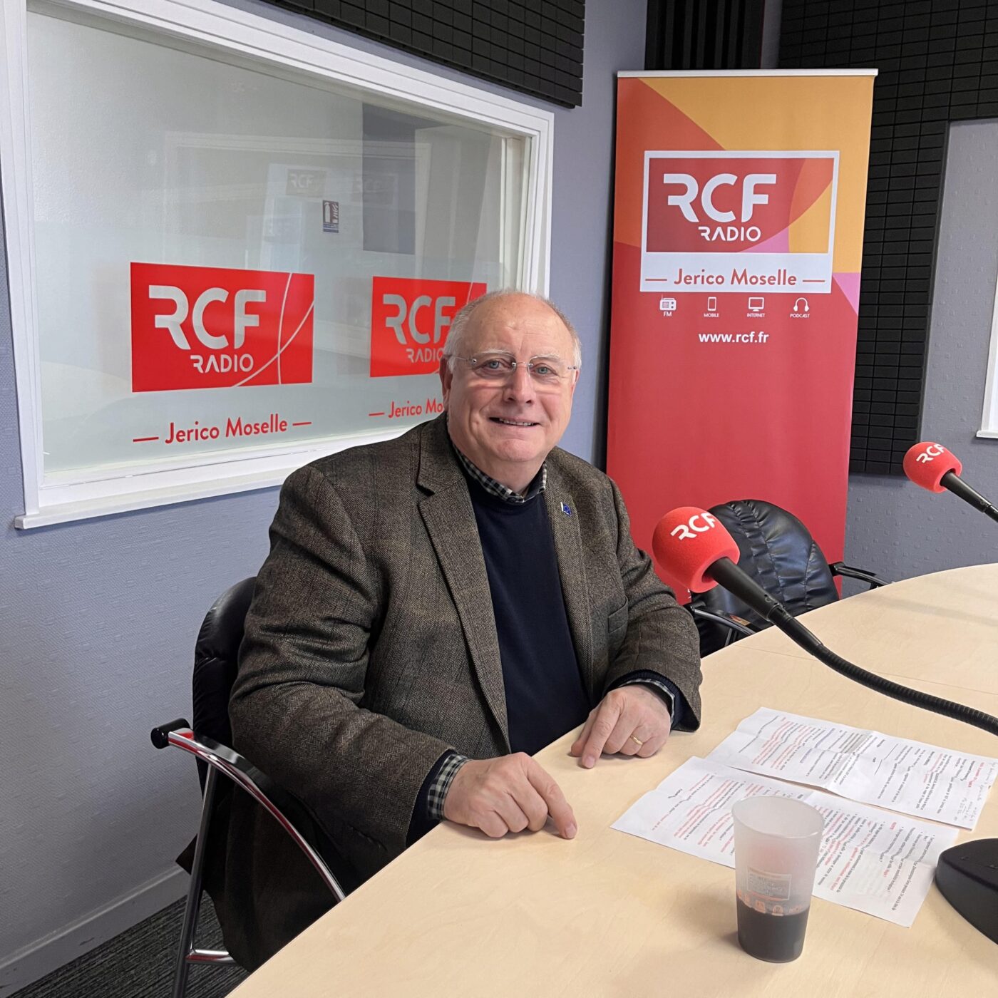 Politiquement vôtre