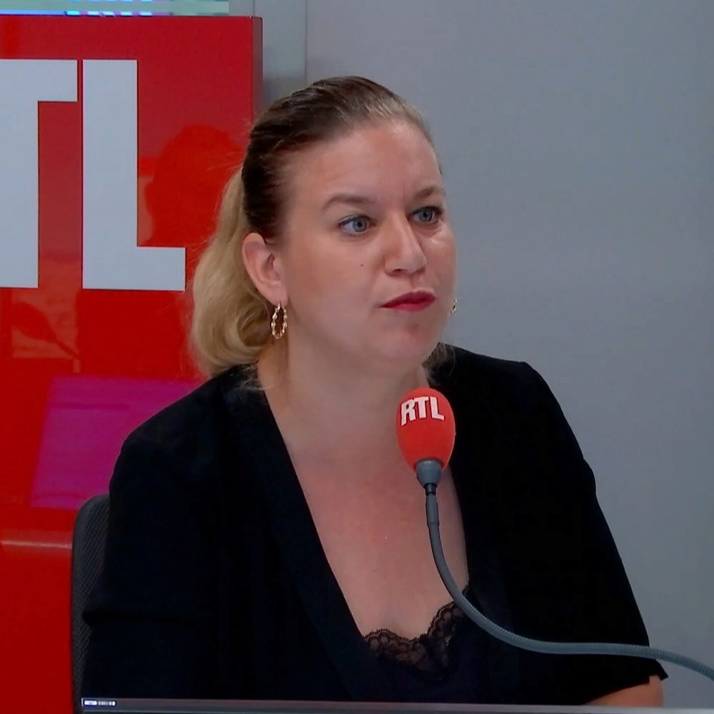 Mathilde Panot : "Je demande solennellement à Emmanuel Macron d'expulser l'ambassadeur d'Israël en France"