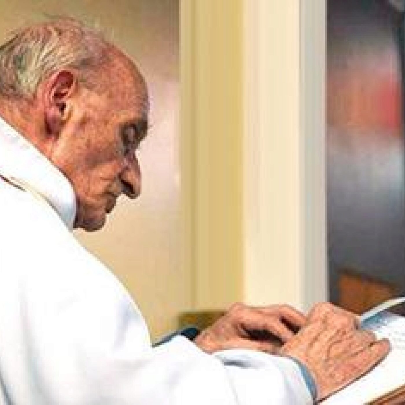 L'hommage au père Jacques Hamel dix ans après l'attaque terroriste episode artwork