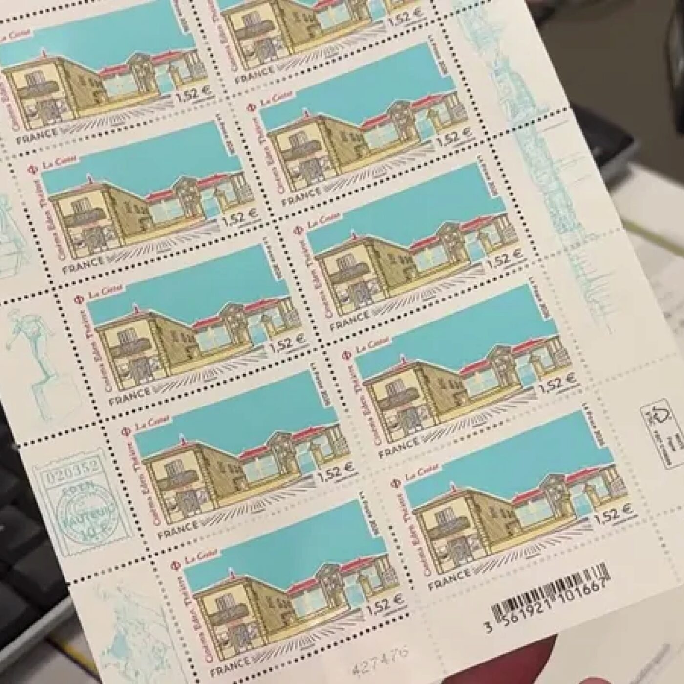 Le plus vieux cinéma du monde immortalisé sur un timbre poste episode artwork