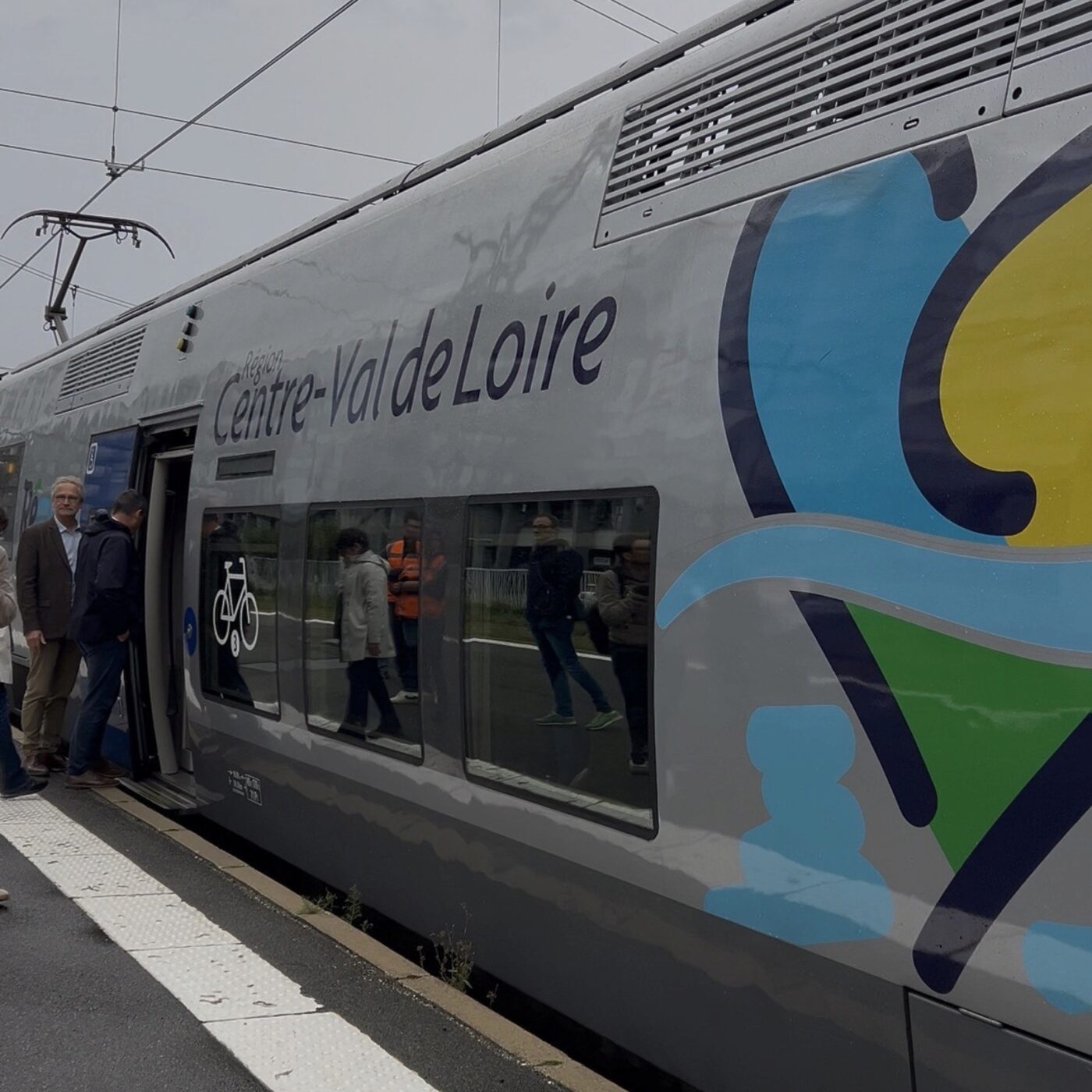 TER en centre val de loire : fin du programme de rénovation pour 17 rames episode artwork