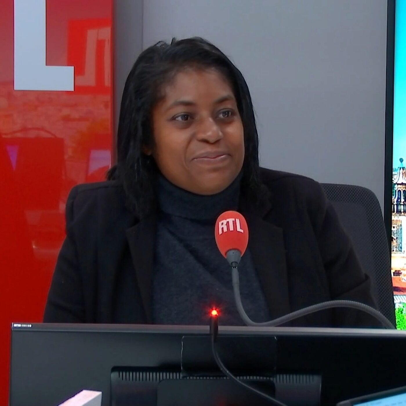 Marguerite, "la sauveuse du RER C", raconte comment elle s'est interposée lors d'une tentative de viol Marguerite, "la sauveuse du RER C", raconte comment elle s'est interposée lors d'une tentative de viol