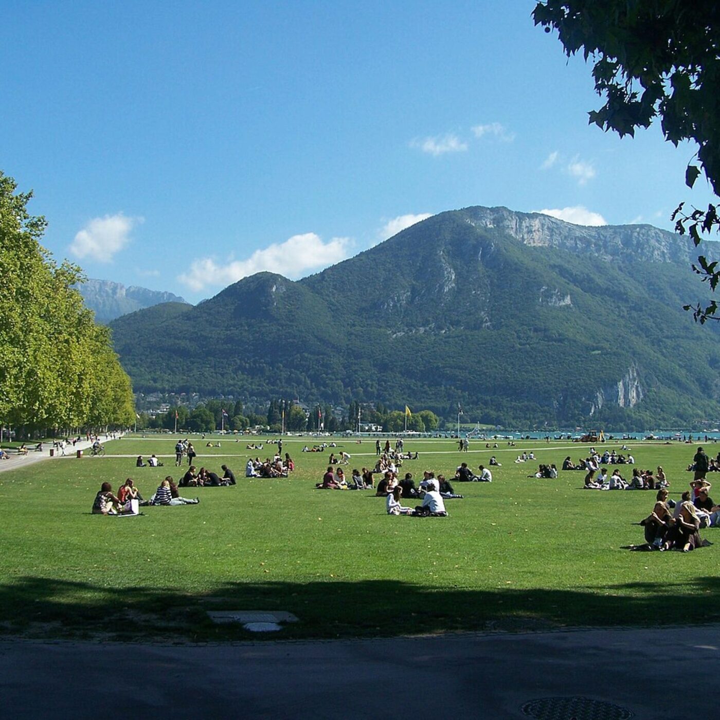 Annecy, Aix-les-Bains, et si le tourisme régénératif remplaçait le surtourisme? episode artwork