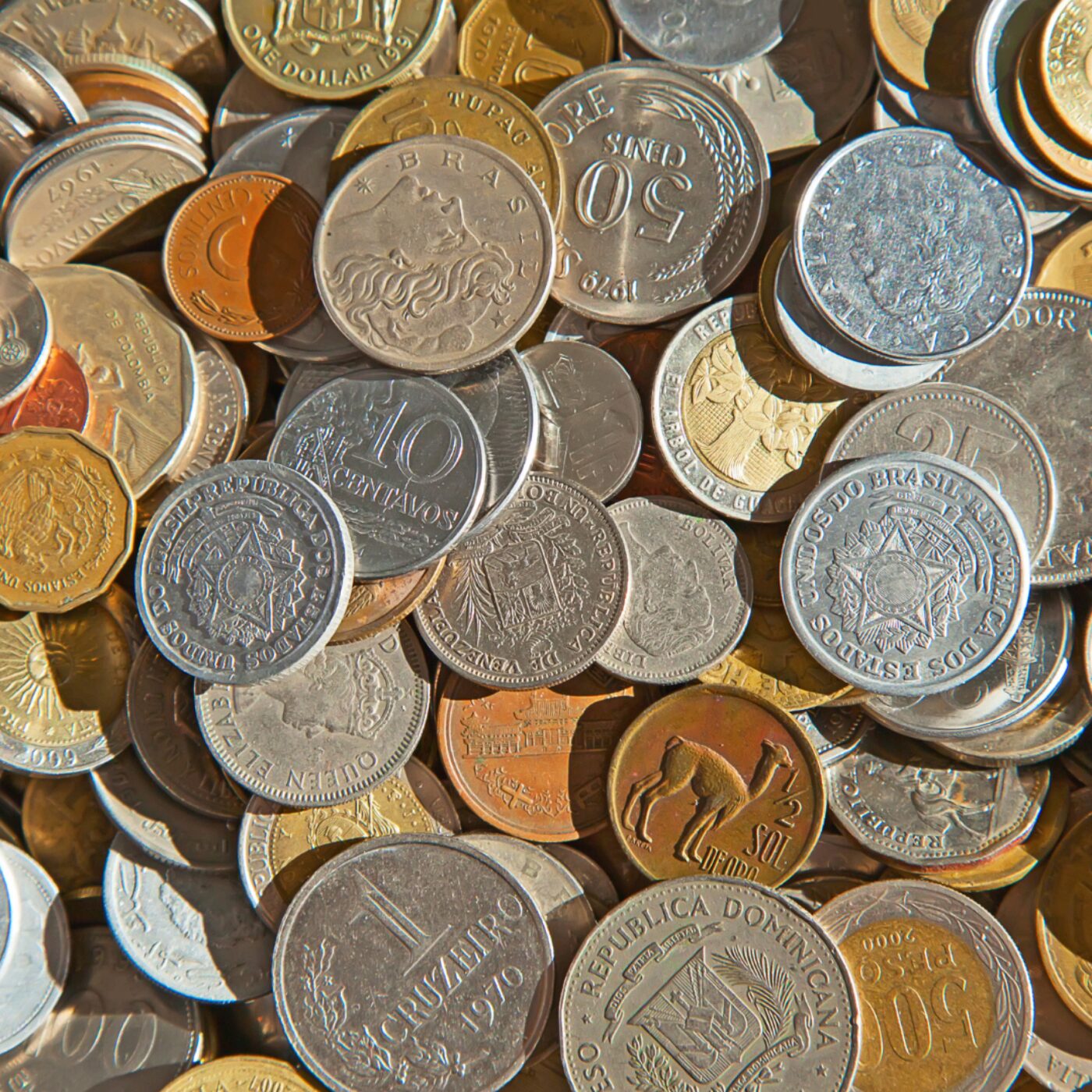Le cas incroyable d’un patient qui a avalé 1894 pièces de monnaie ! episode artwork