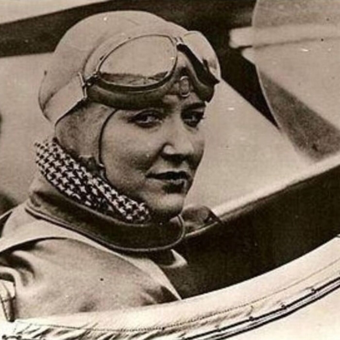 Adrienne Bolland (2/2),  premier pilote à traverser les Andes