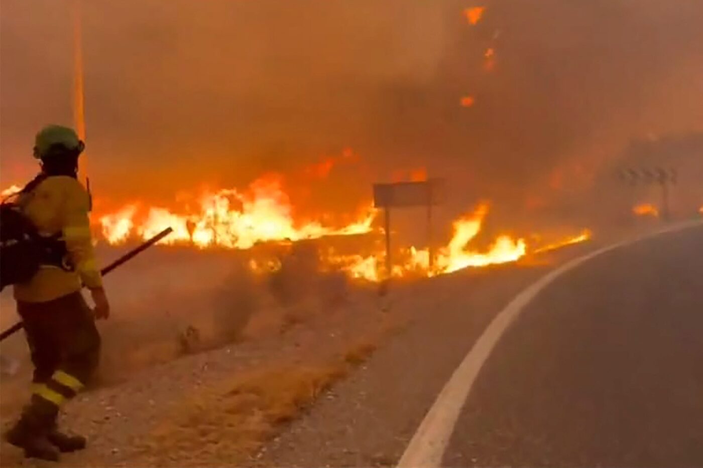 12 morts, 23 portés disparus, des victimes de "différentes nationalités"... Le bilan de l'incendie en Andalousie s'alourdit
