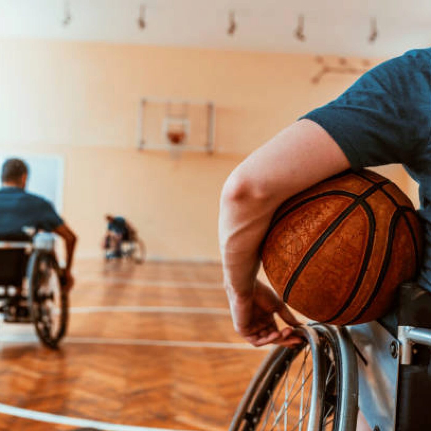Les catcheurs au grand cœur motivent des personnes en situation de handicap