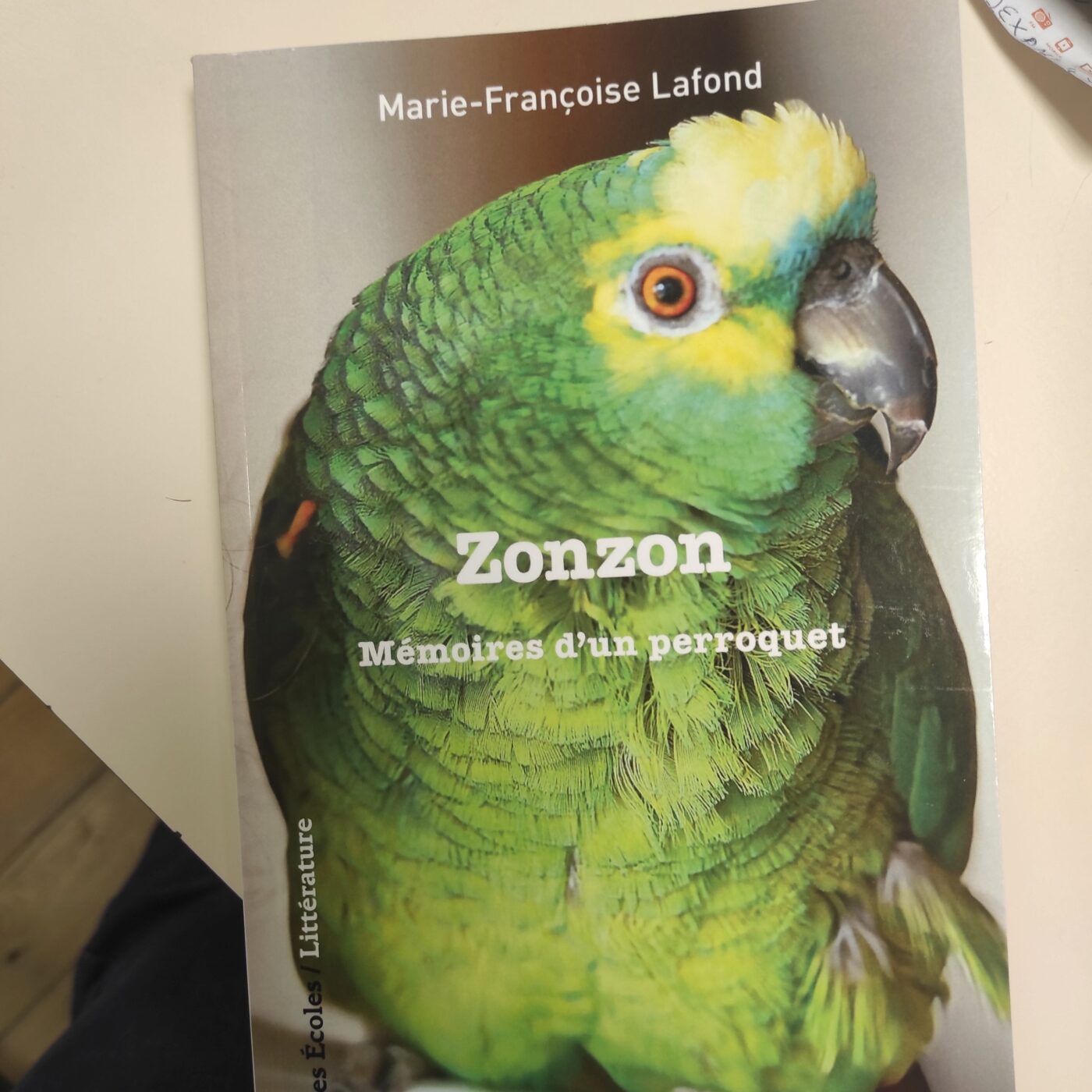 Marie-Françoise Lafond raconte l'histoire de son perroquet Zonzon episode artwork