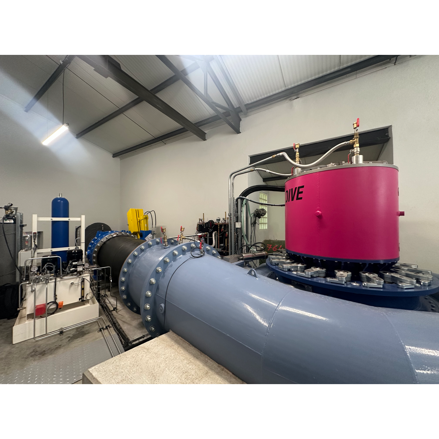 episode cover En Ariège, une petite entreprise familiale investit 1,9 M€ pour relancer sa centrale hydroélectrique et alimenter 950 habitants