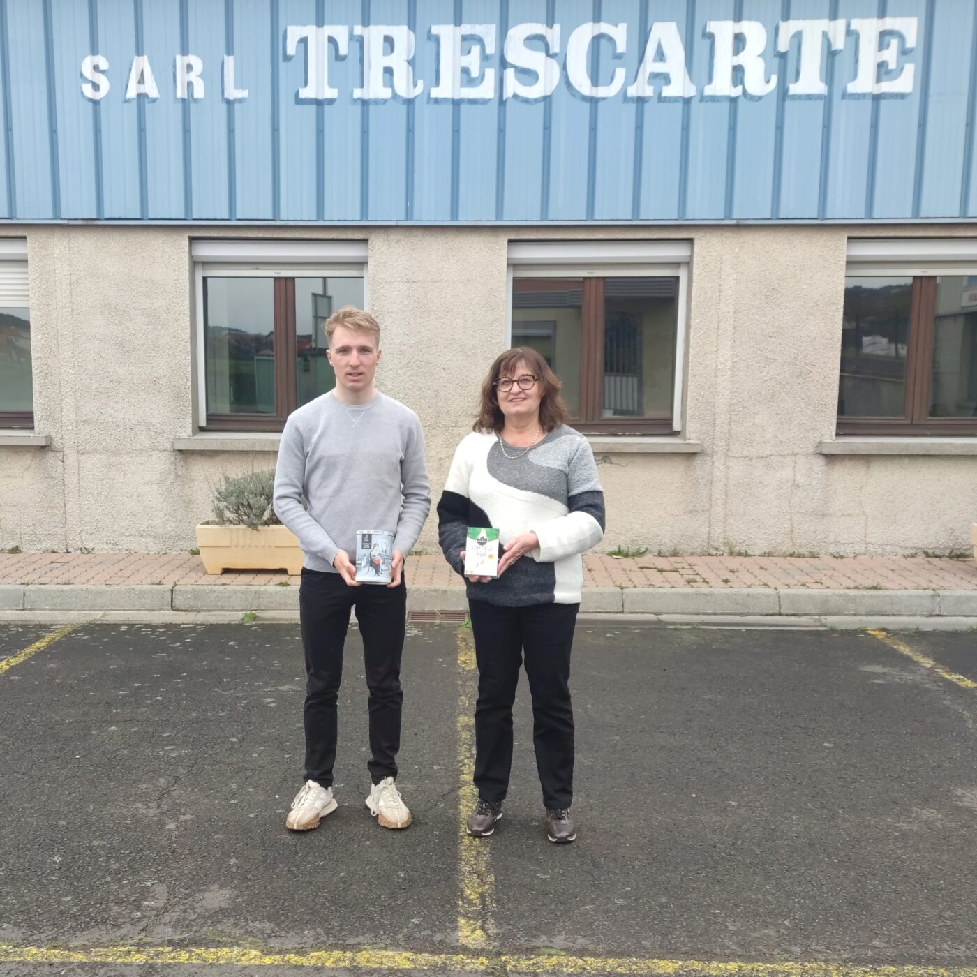 Huguette Trescarte - L'entreprise va construire une nouvelle usine de 9.000 m2 episode artwork