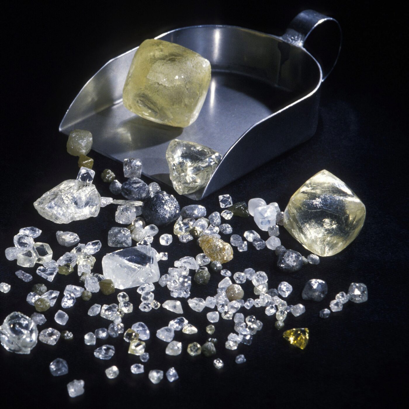 Le diamant, le matériau naturel le plus dur au monde ?