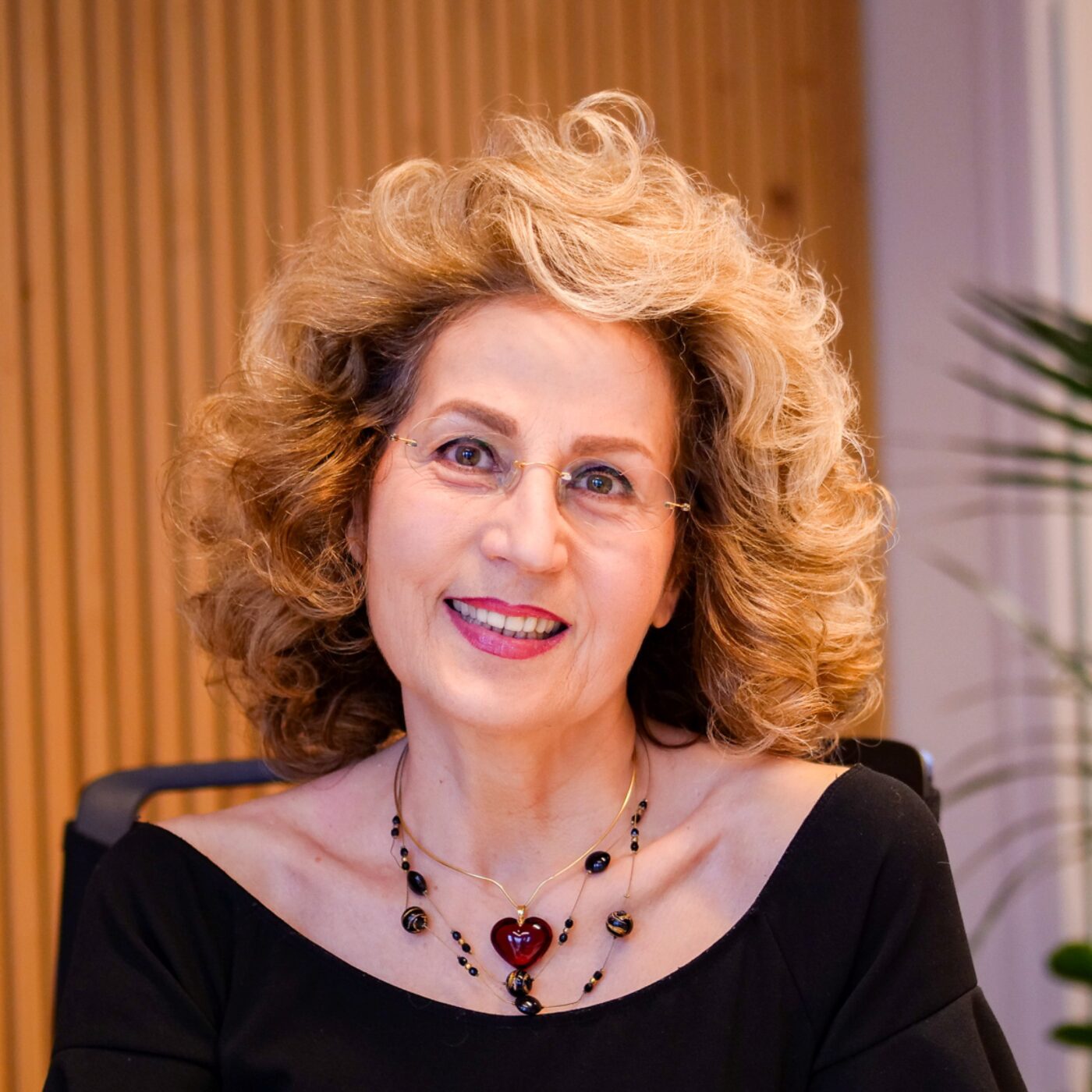 Brigitte Manuceau nous dévoile le petit journal intime de ses drôles de vies episode artwork
