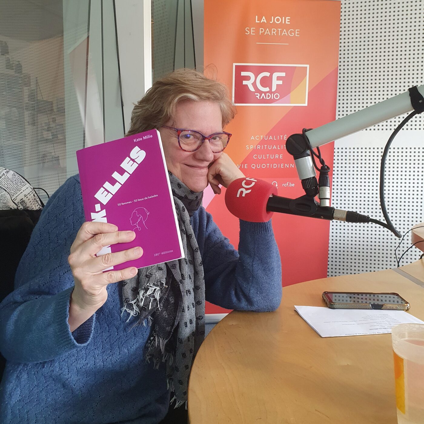 Kate Milie, pour son livre " Brux-elles : 50 femmes – 50 lieux de balades" episode artwork
