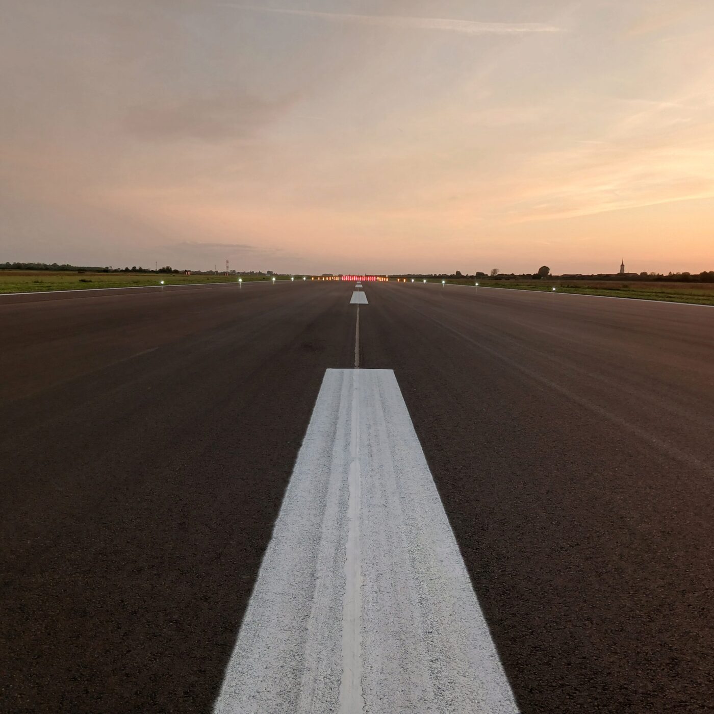 L'aéroport Dole-Jura prend son envol vers un nouvel avenir episode artwork