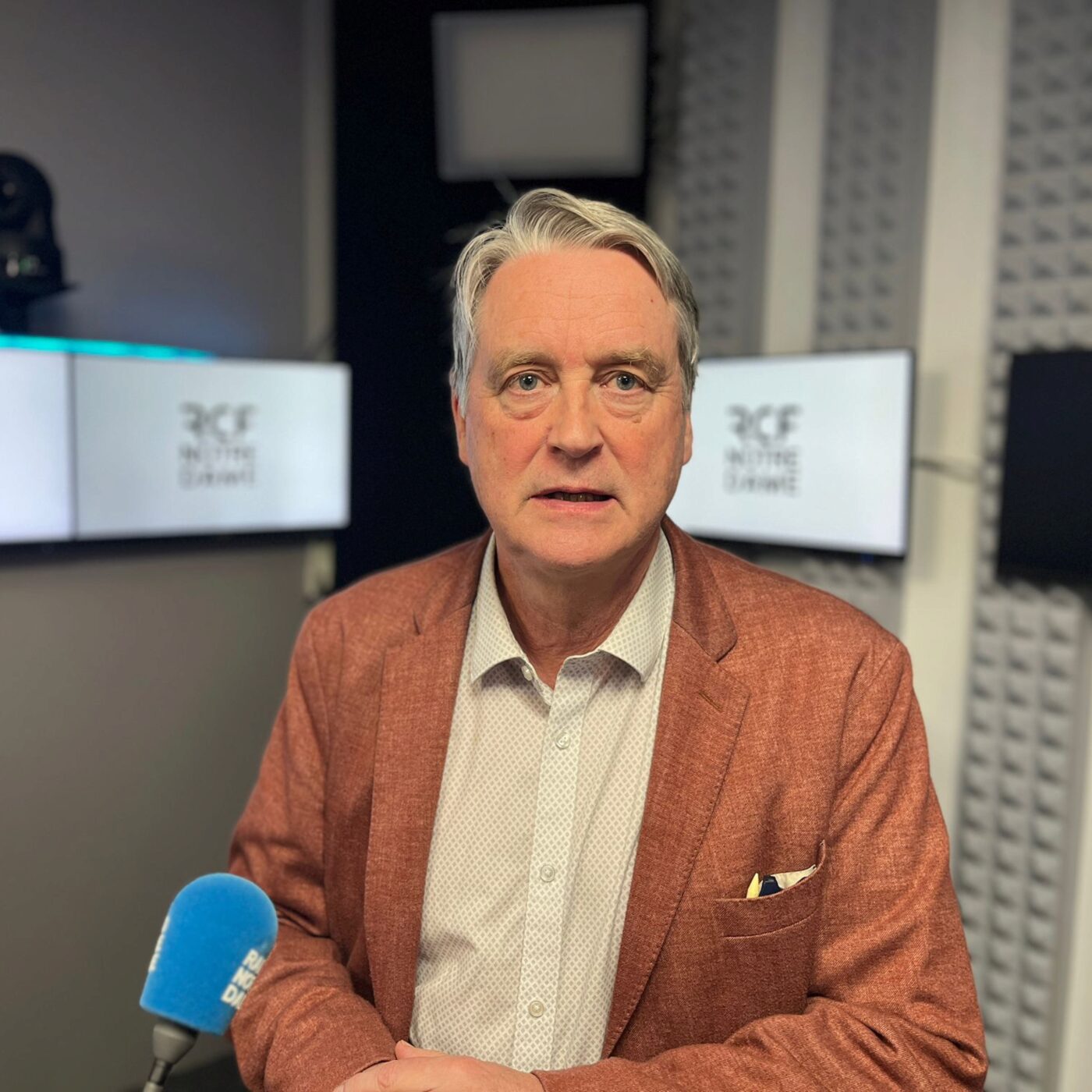 Comment les religions gèrent-elles leur argent ?