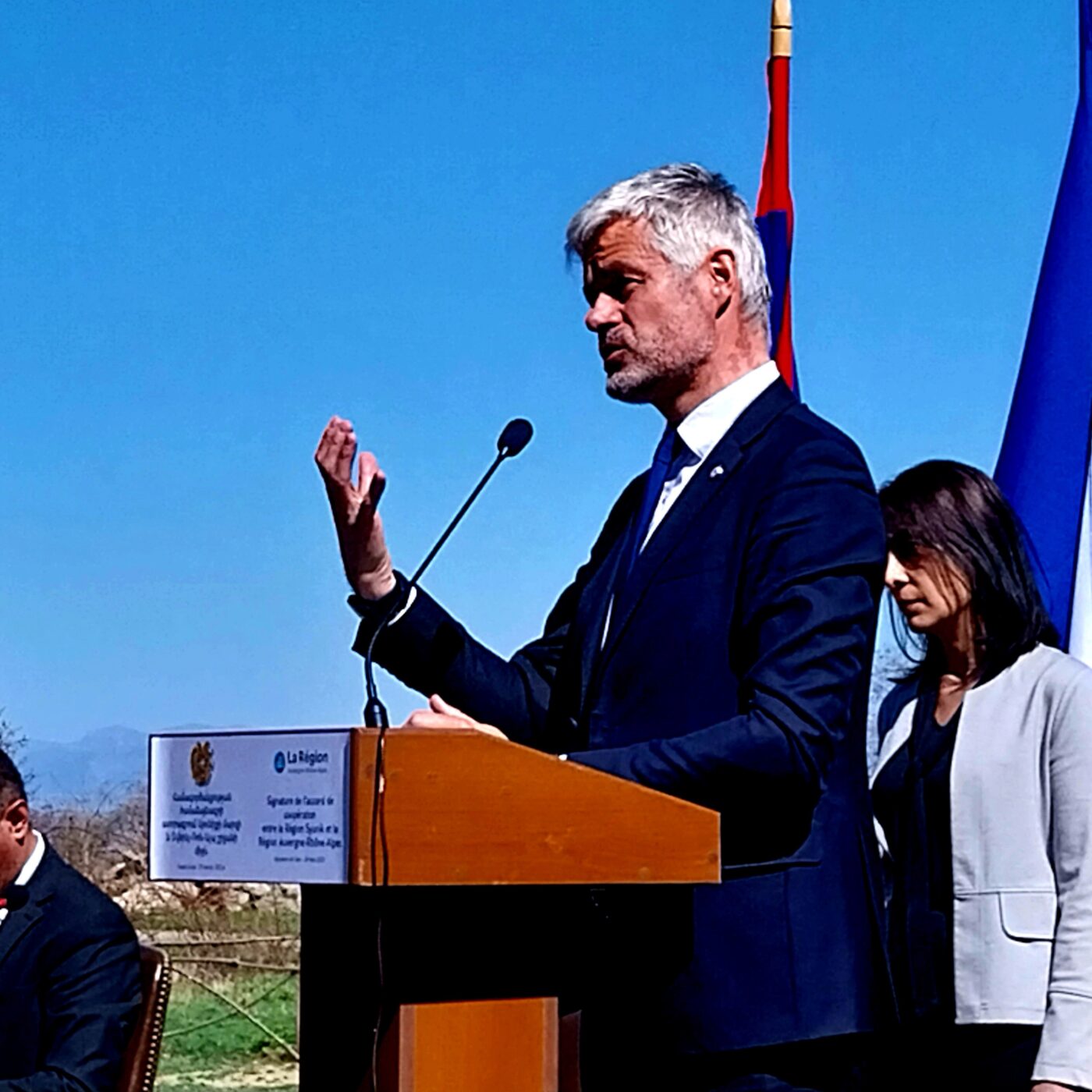 Laurent Wauquiez en Arménie : "Nos coopérations permettent d'agir vite" episode artwork