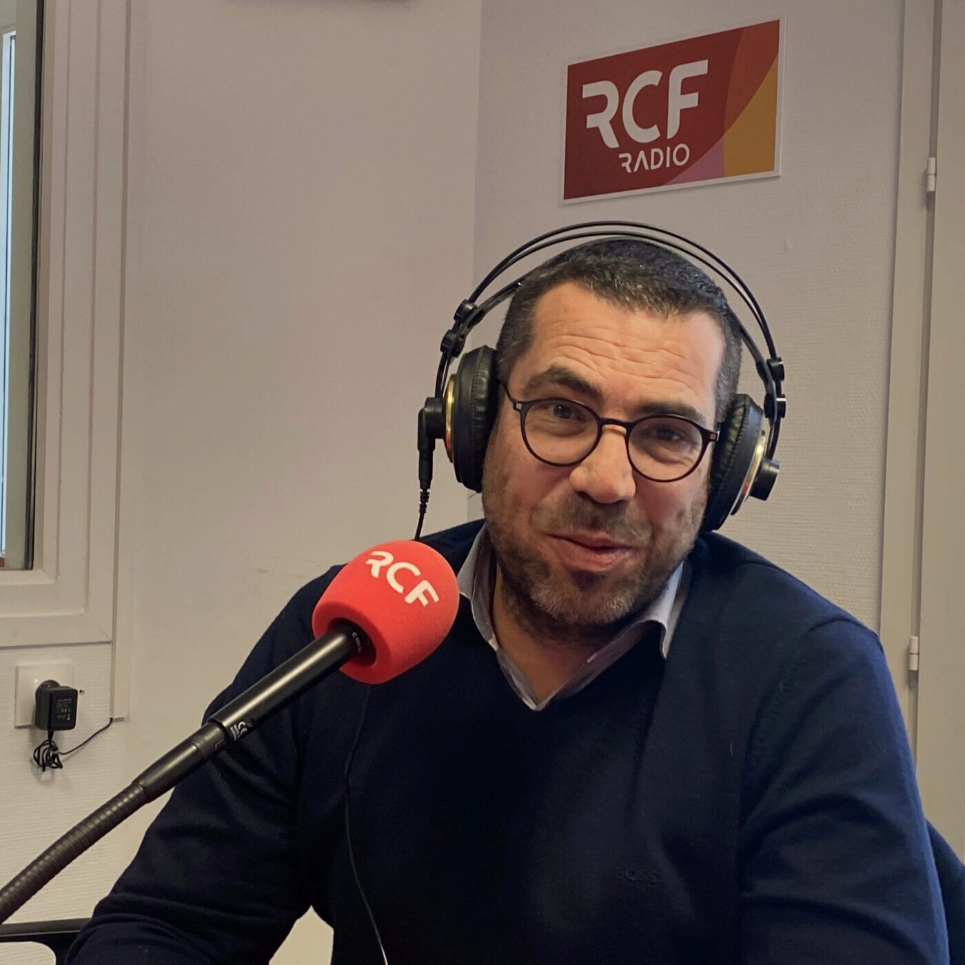 Le groupe Charvet repris, 220 emplois sauvés. Stéphane Jean-Baptiste episode artwork