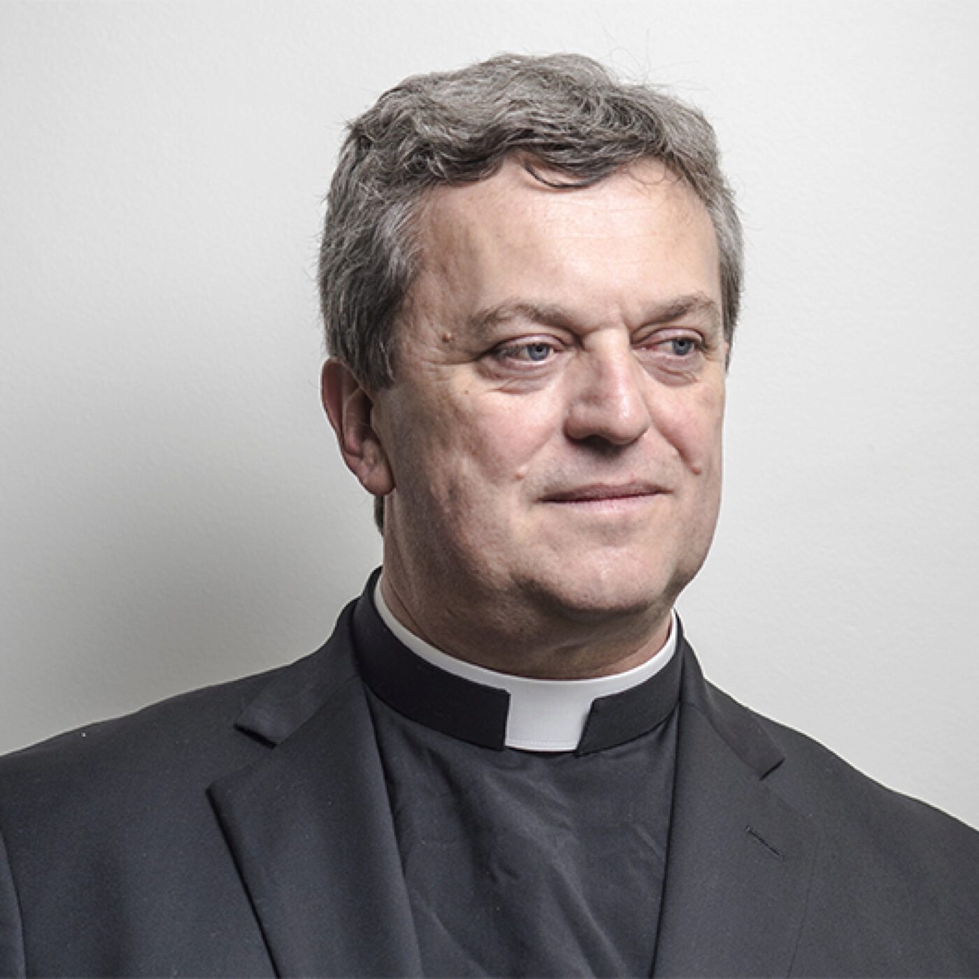 Semaine Sainte : "La vie est intimement liée à la souffrance", exprime Benoist de Sinety