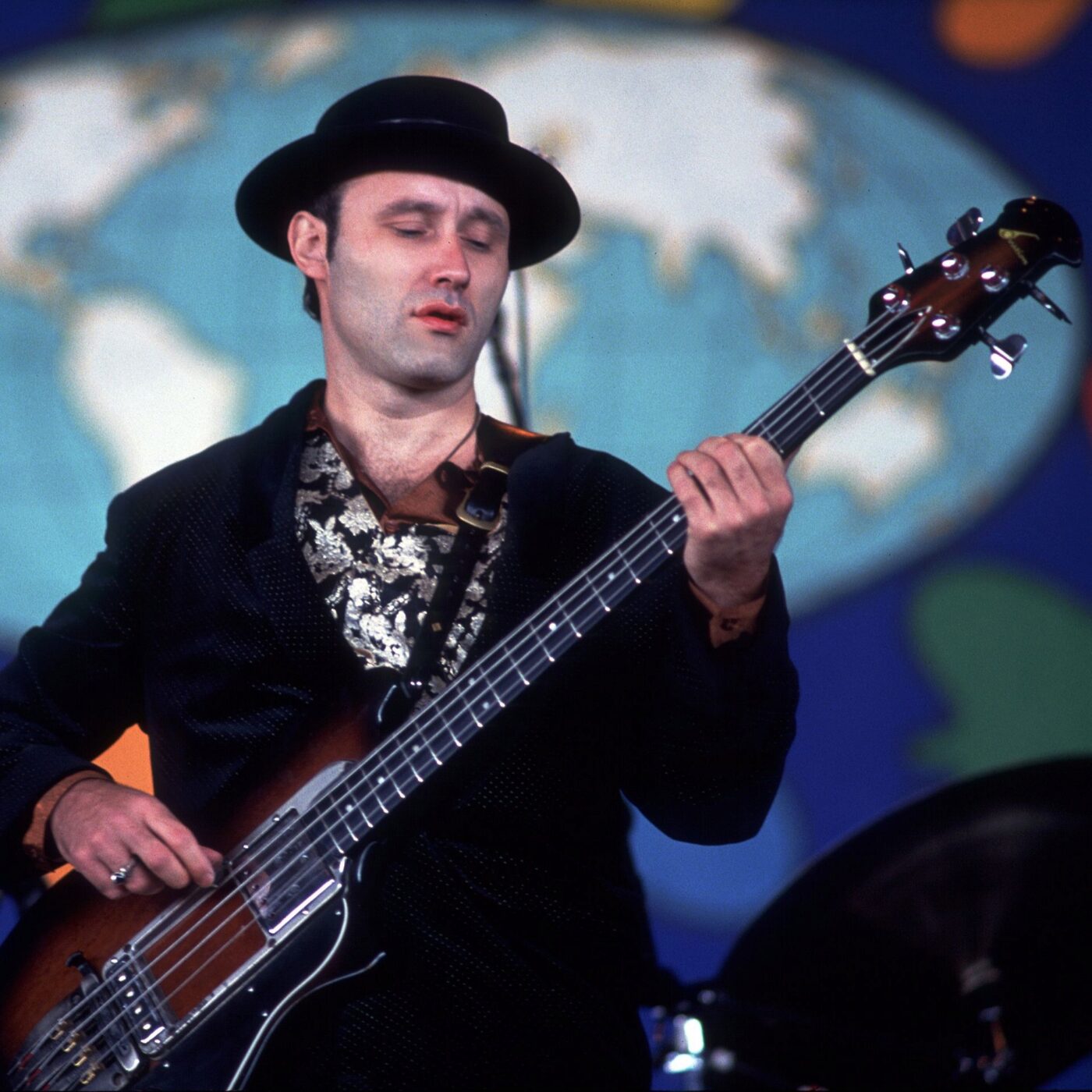 Jah Wobble, le bassiste pionnier avant-gardiste de la New Wave post-punk dub expérimental