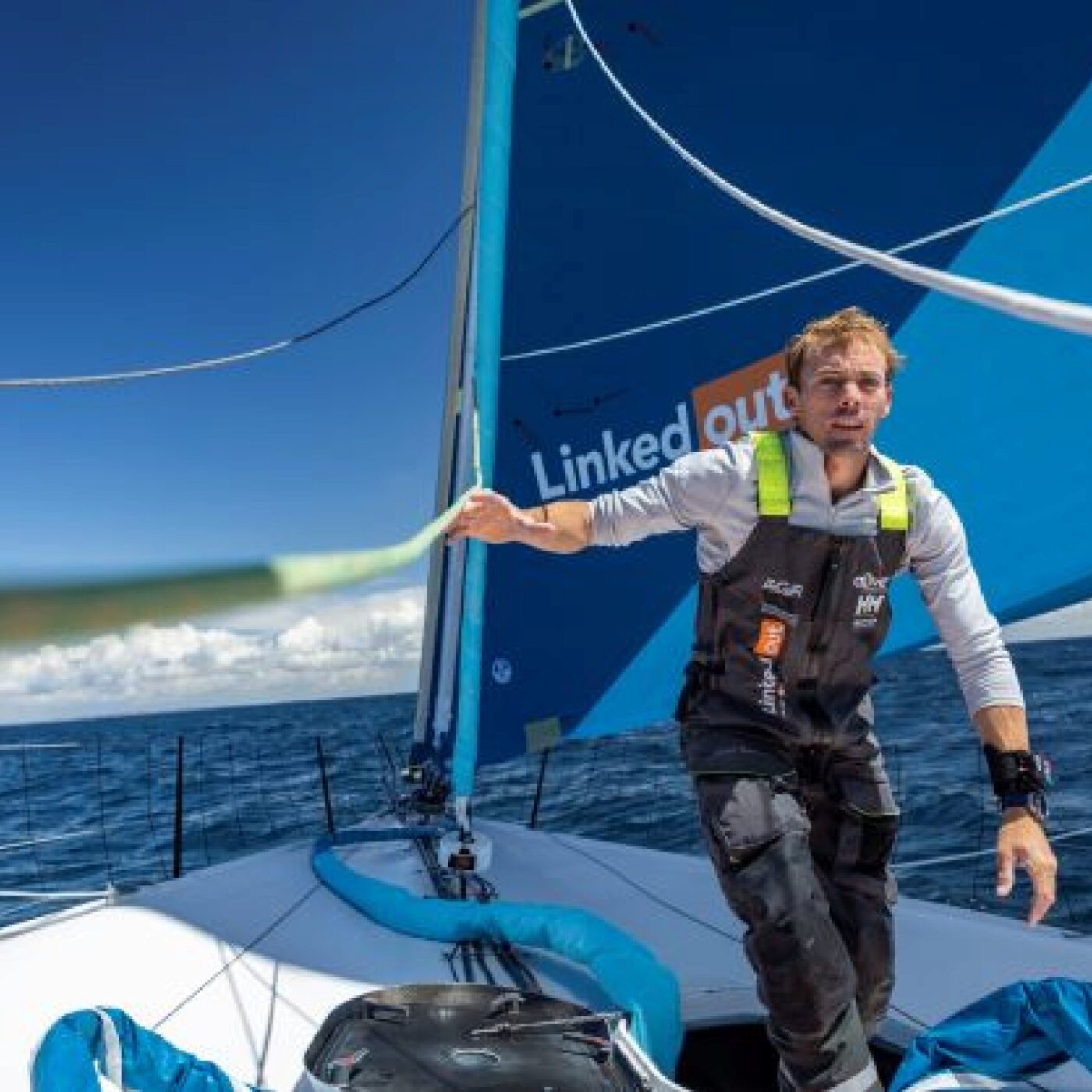 A la veille de la Route du Rhum, avec le navigateur dunkerquois Thomas Ruyant episode artwork
