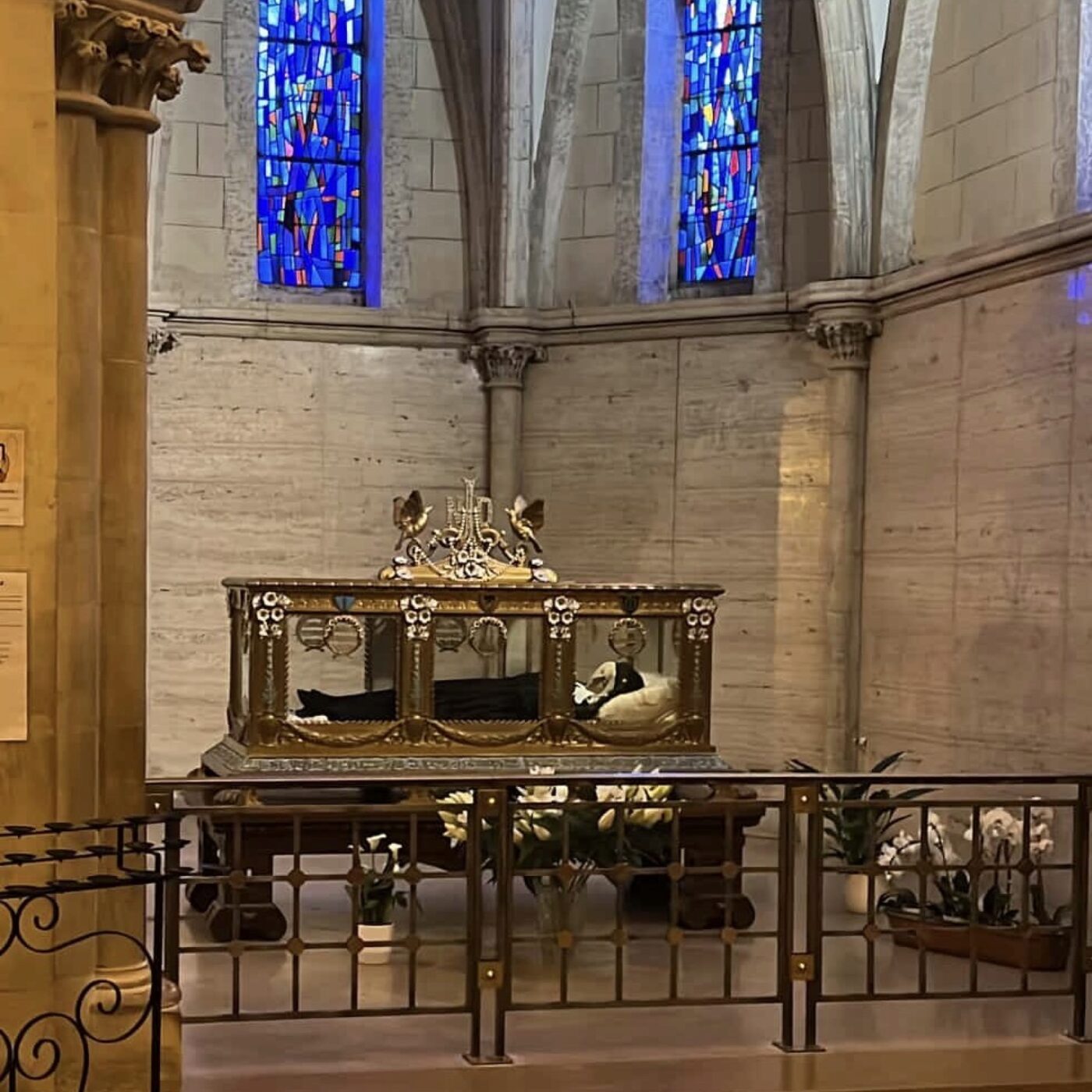 Messe au sanctuaire Sainte-Bernadette à Nevers episode artwork