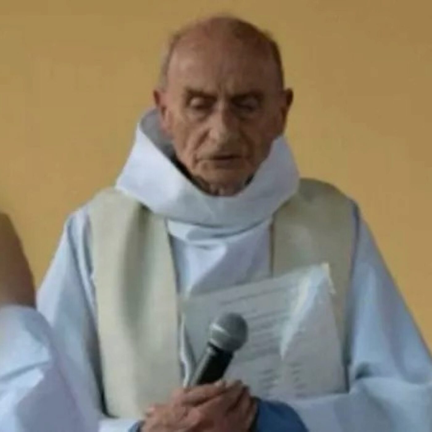 26 juillet 2016: Saint-Etienne du Rouvray, le Père Hamel est assassiné episode artwork
