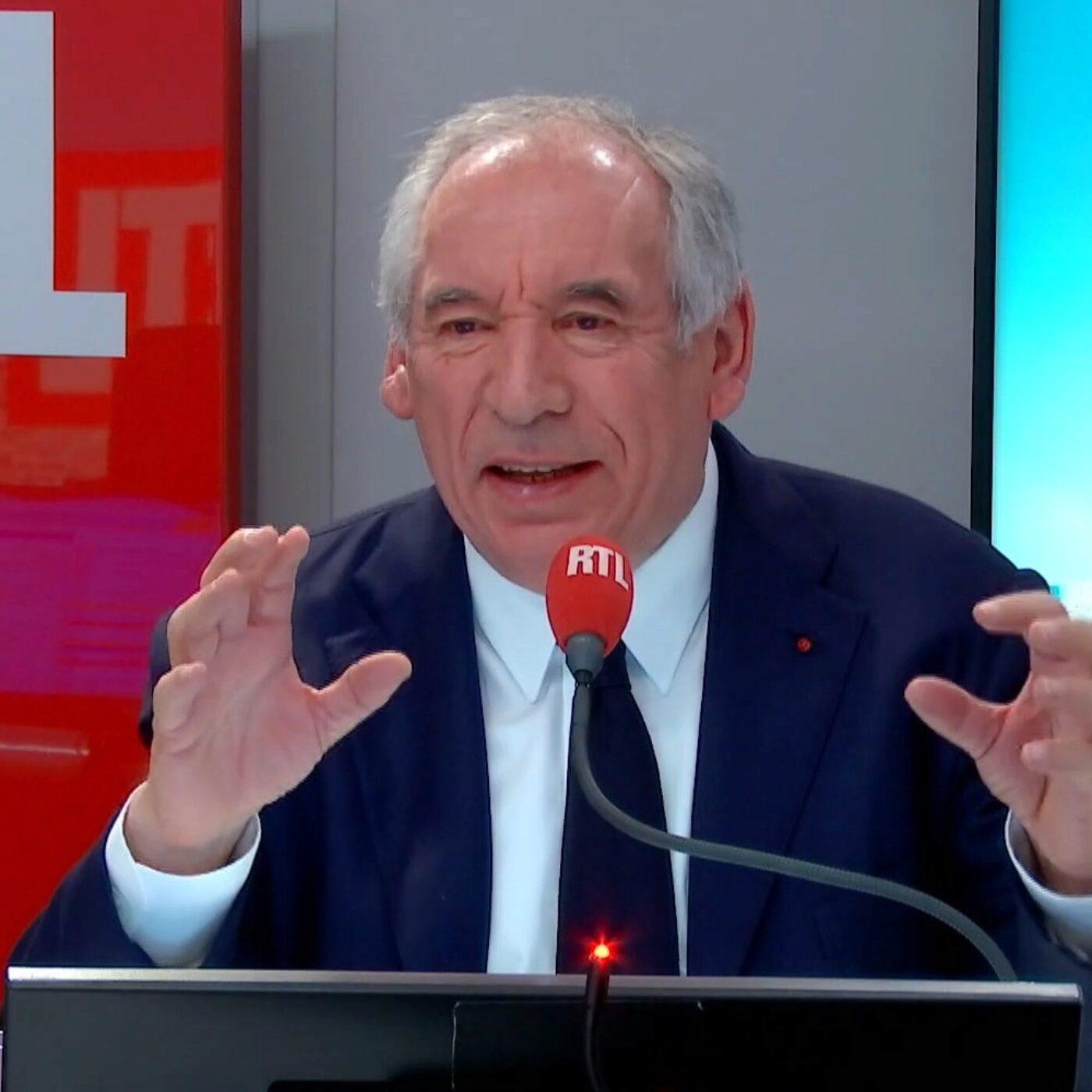 François Bayrou : "Ce n'est pas une tournée d'adieu"