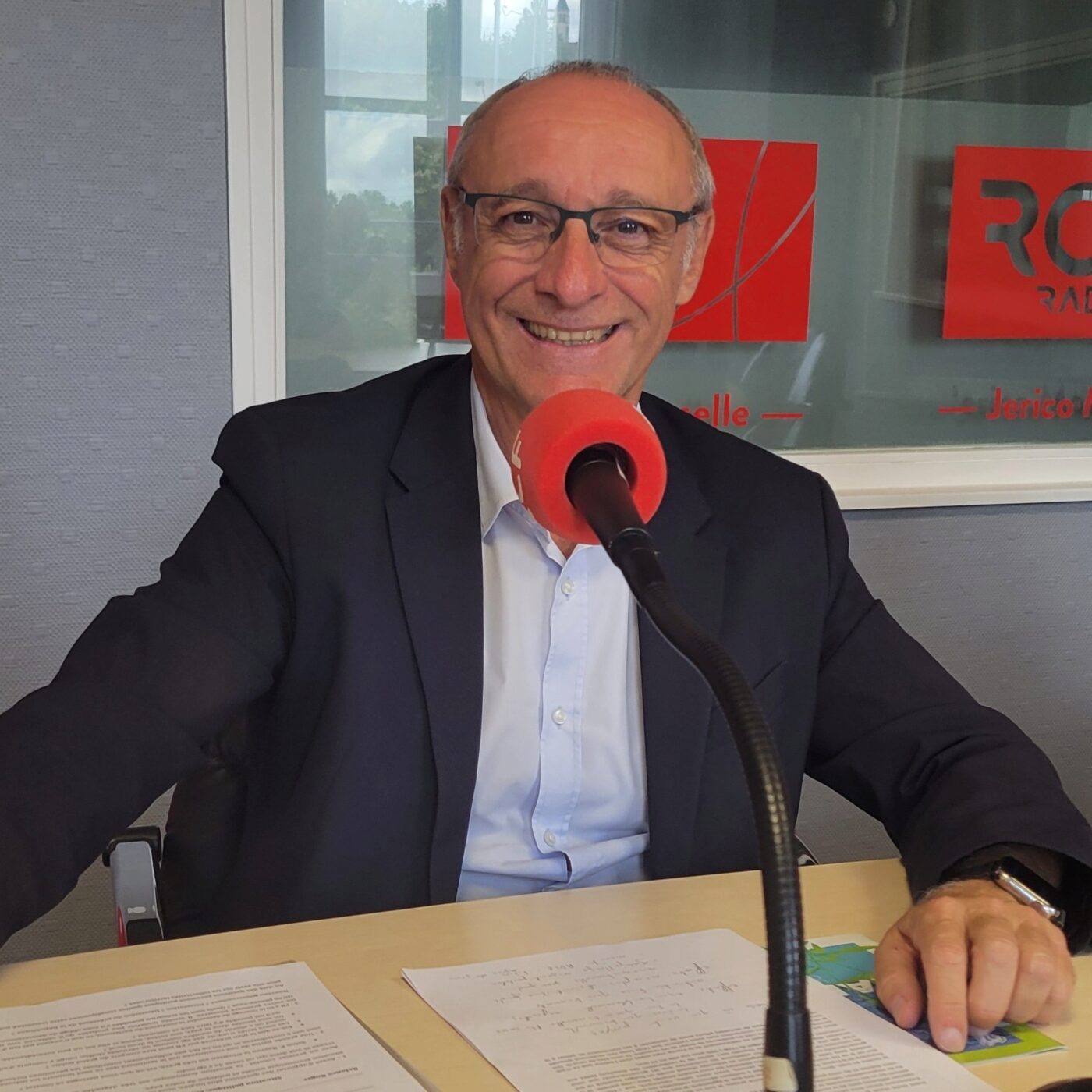 Politiquement vôtre