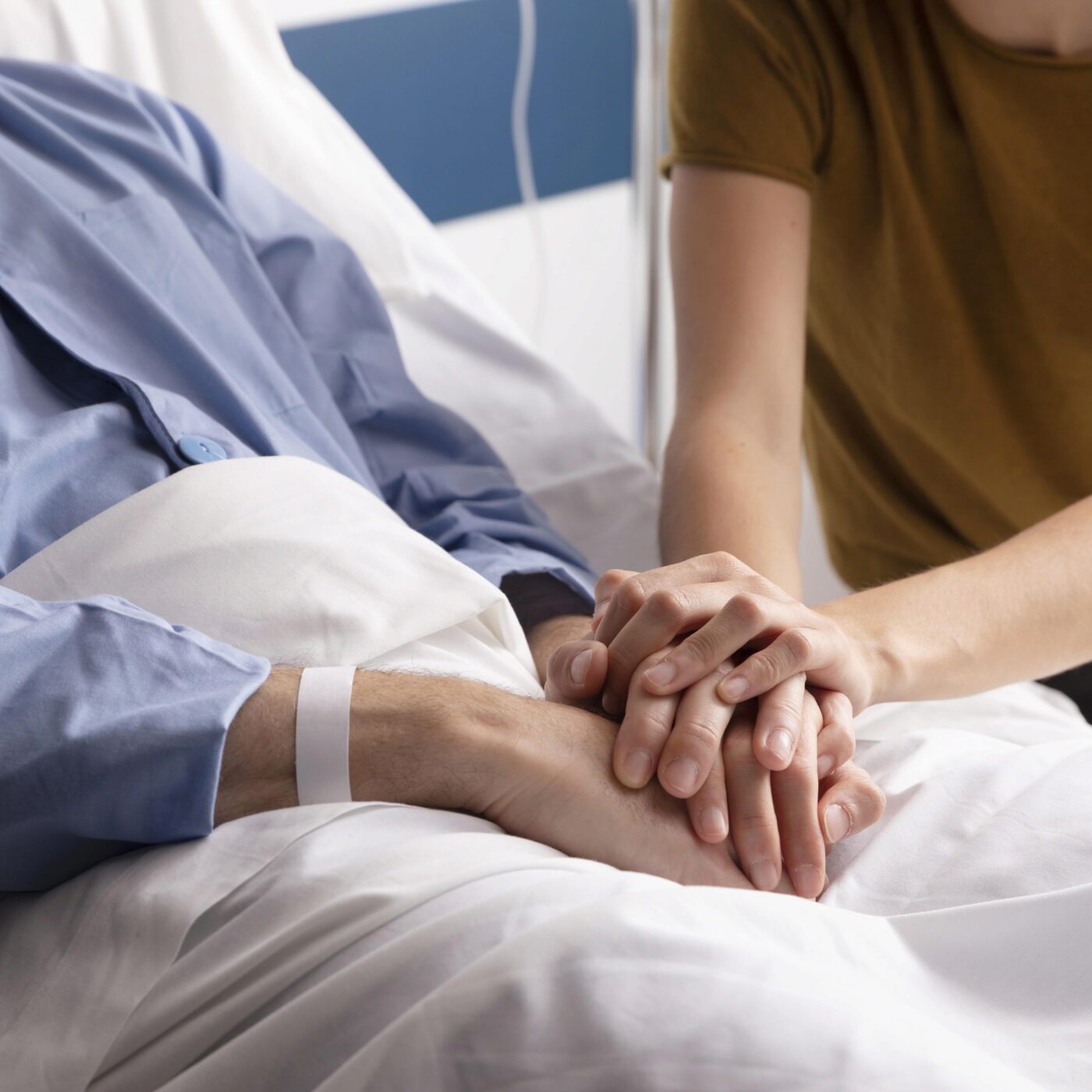 Fin de vie : l'engagement des bénévoles dans les services de soins palliatifs