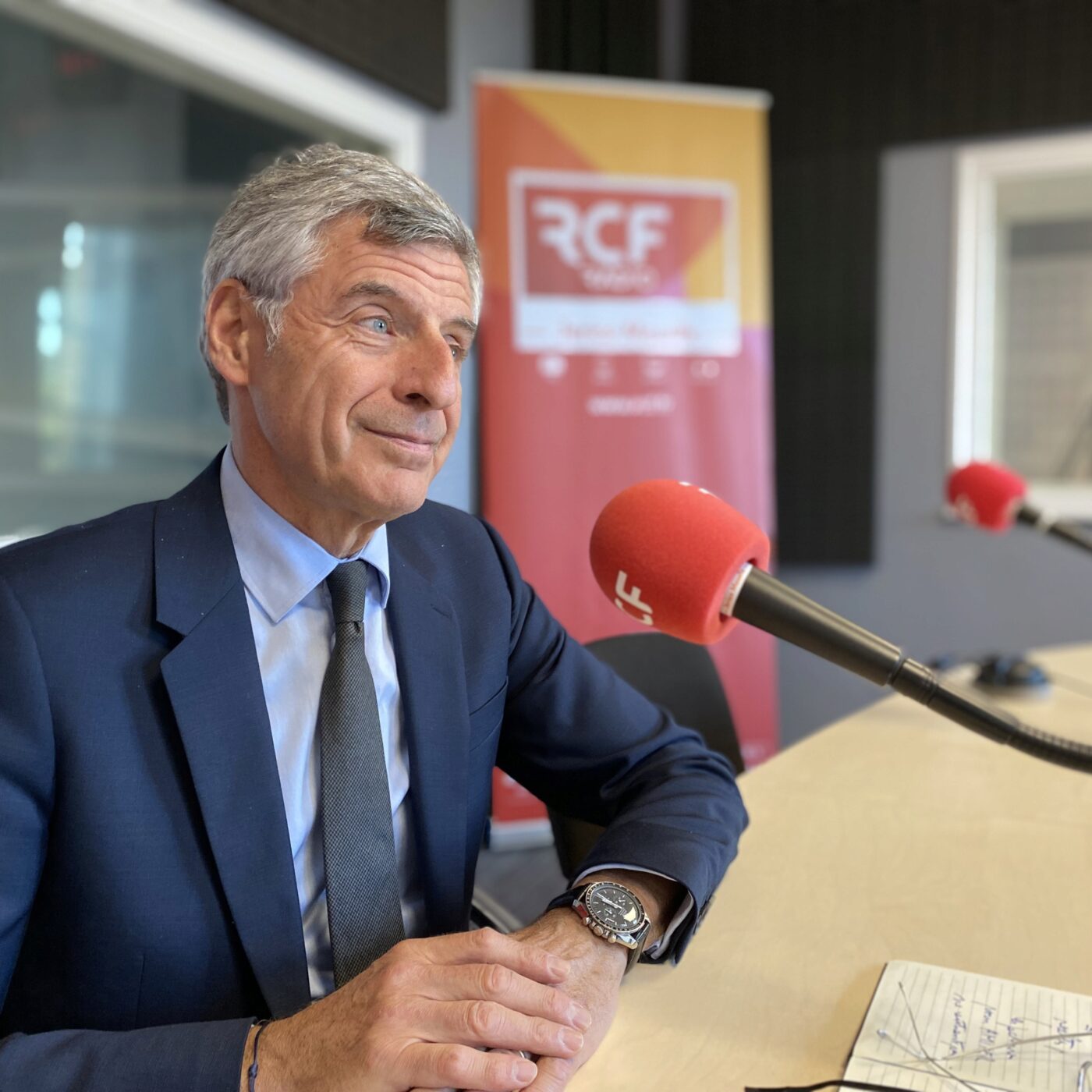 Politiquement vôtre
