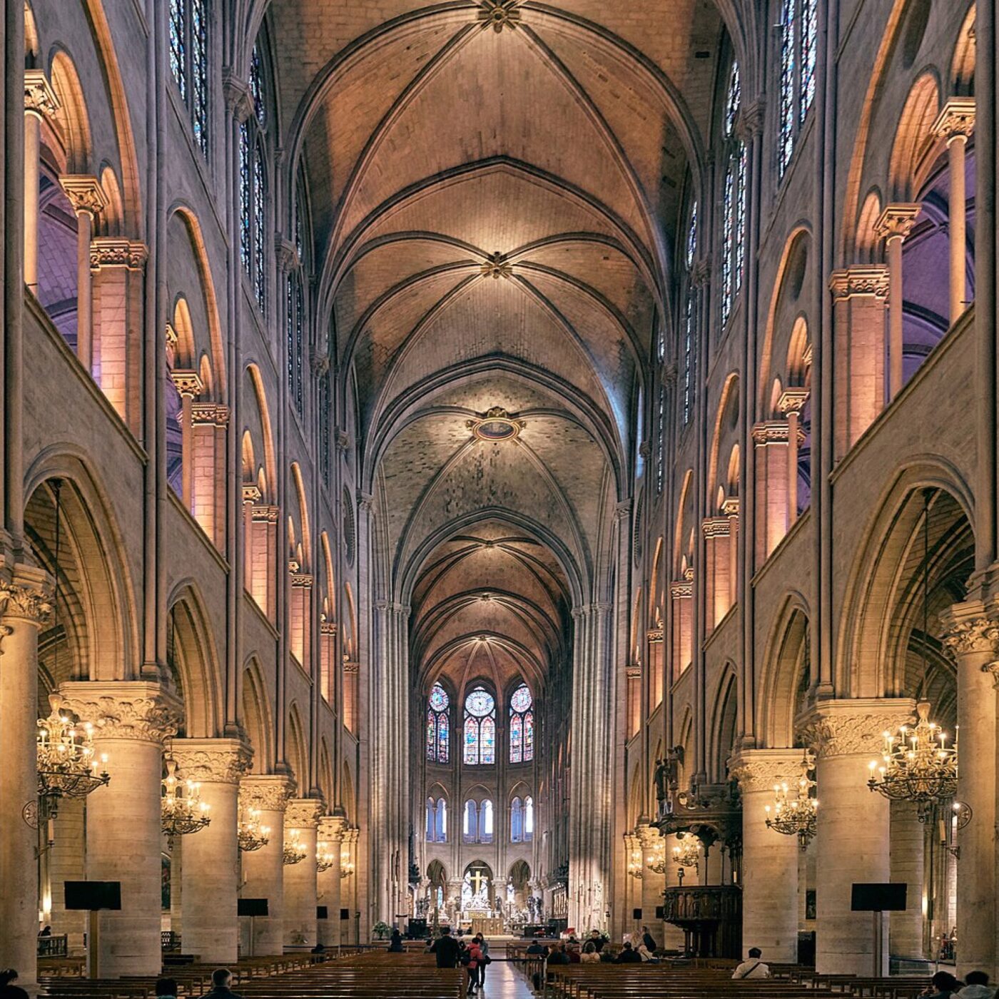 Notre Dame de Paris : une catéchèse de pierres 5/5 Entrer dans Notre Dame