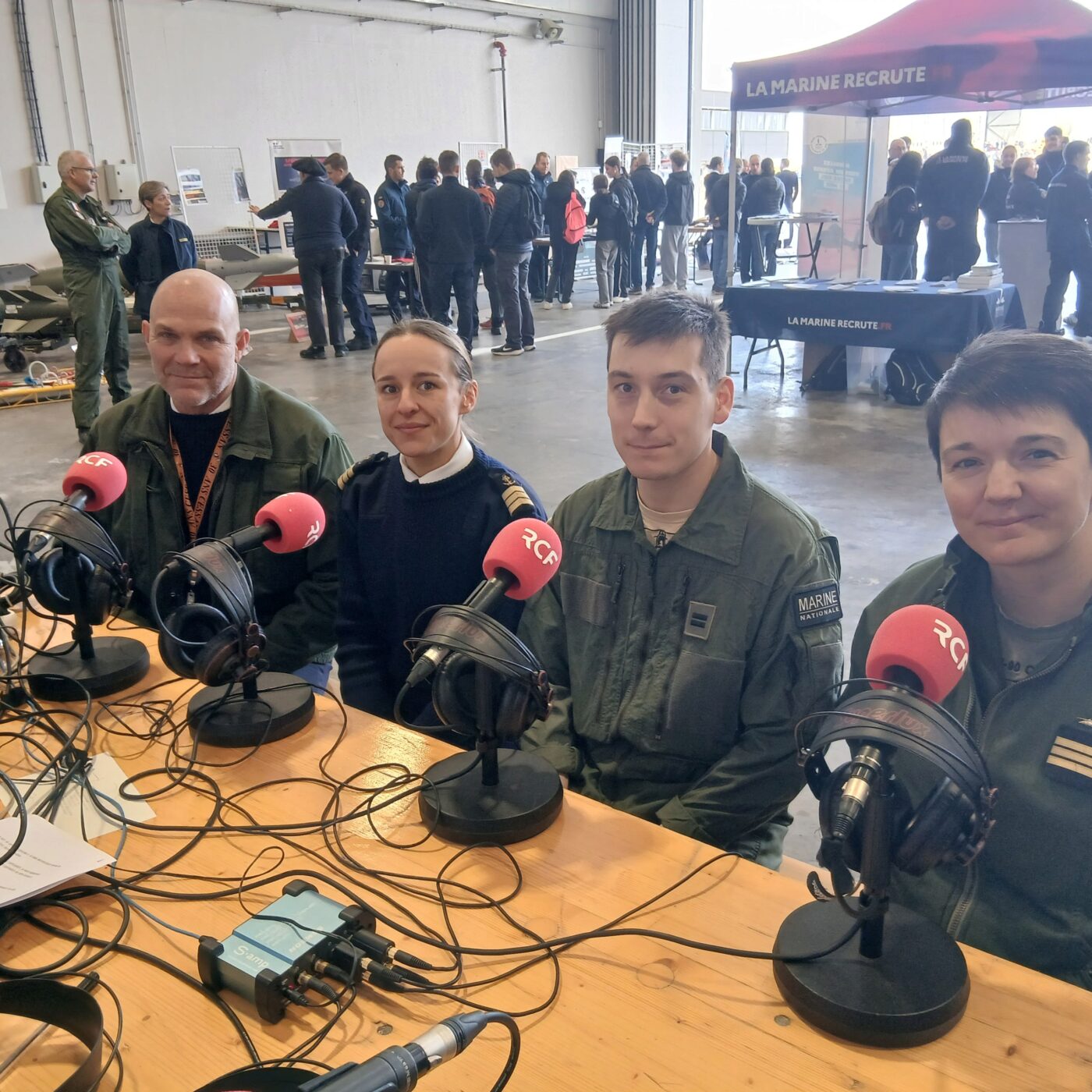 Émission spéciale sur la base d'aéronautique navale de Lanvéoc-Poulmic episode artwork