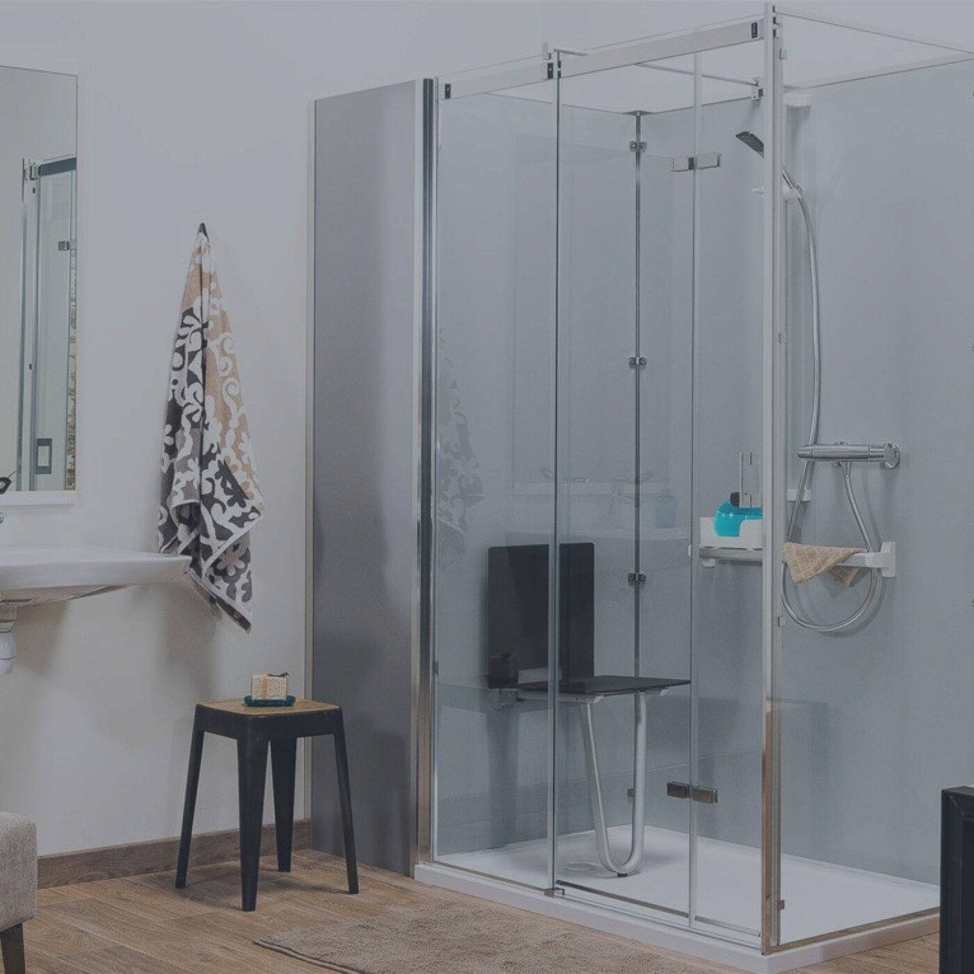 Des solutions de salles de bain pour personnes à mobilités réduites episode artwork