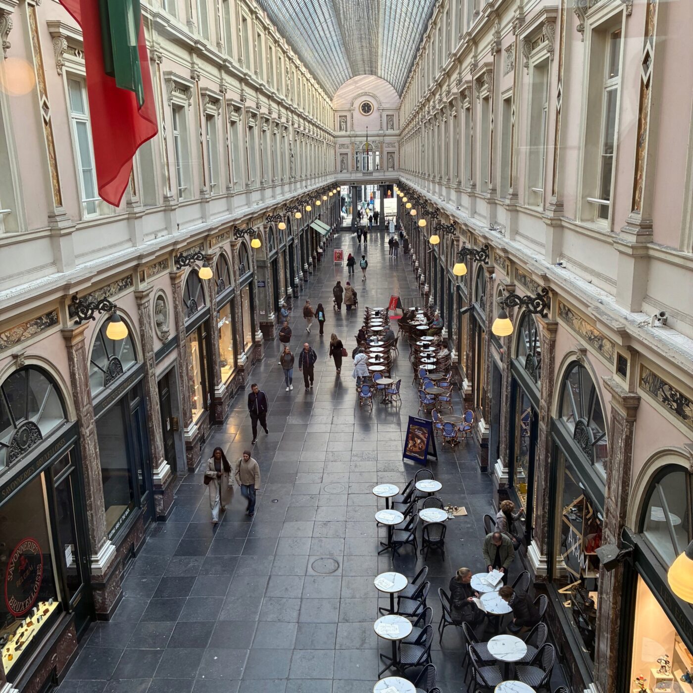 Les galeries saint-Hubert episode artwork
