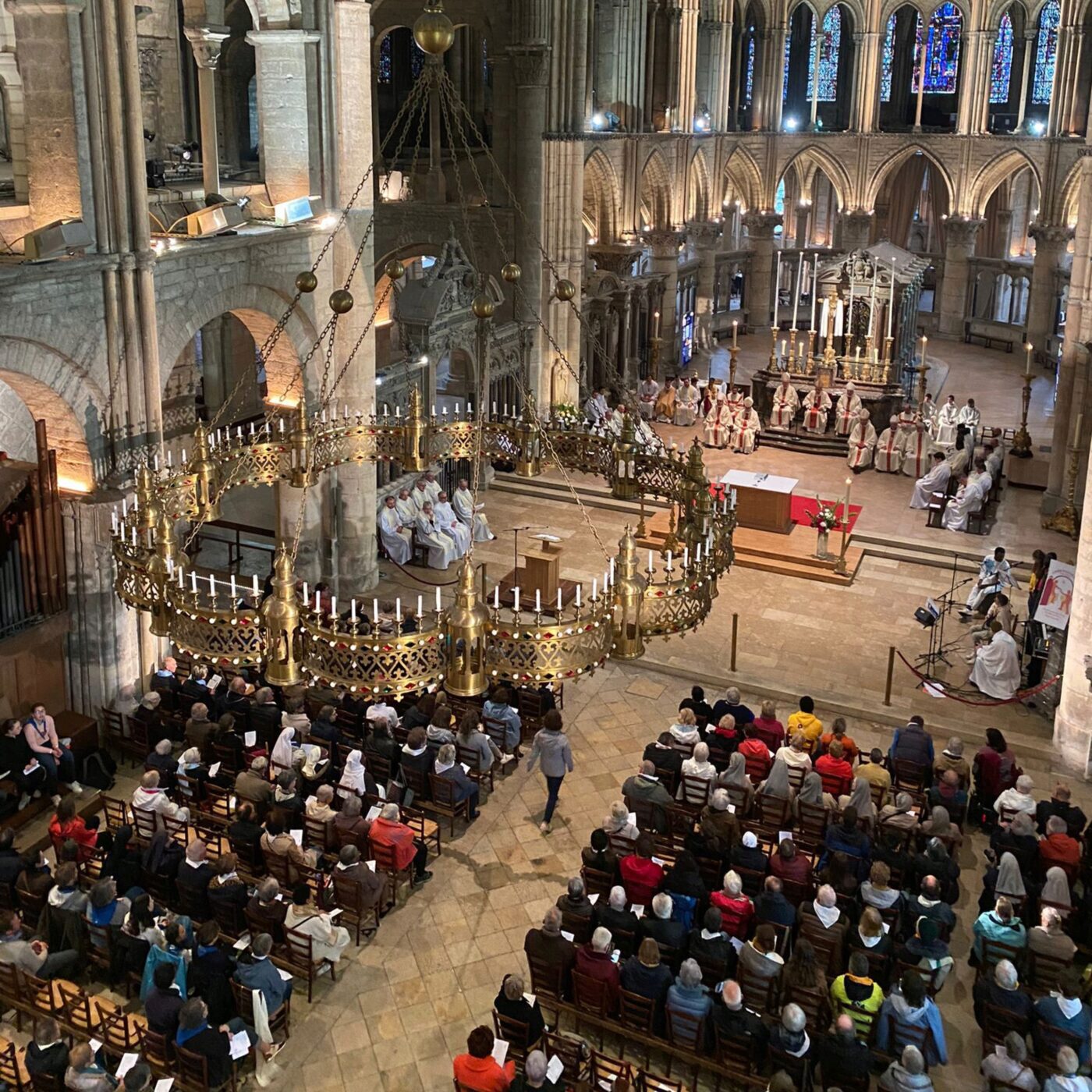 Plus de 300 pèlerins à la journée provinciale des vocations, le 4 mai à Reims episode artwork