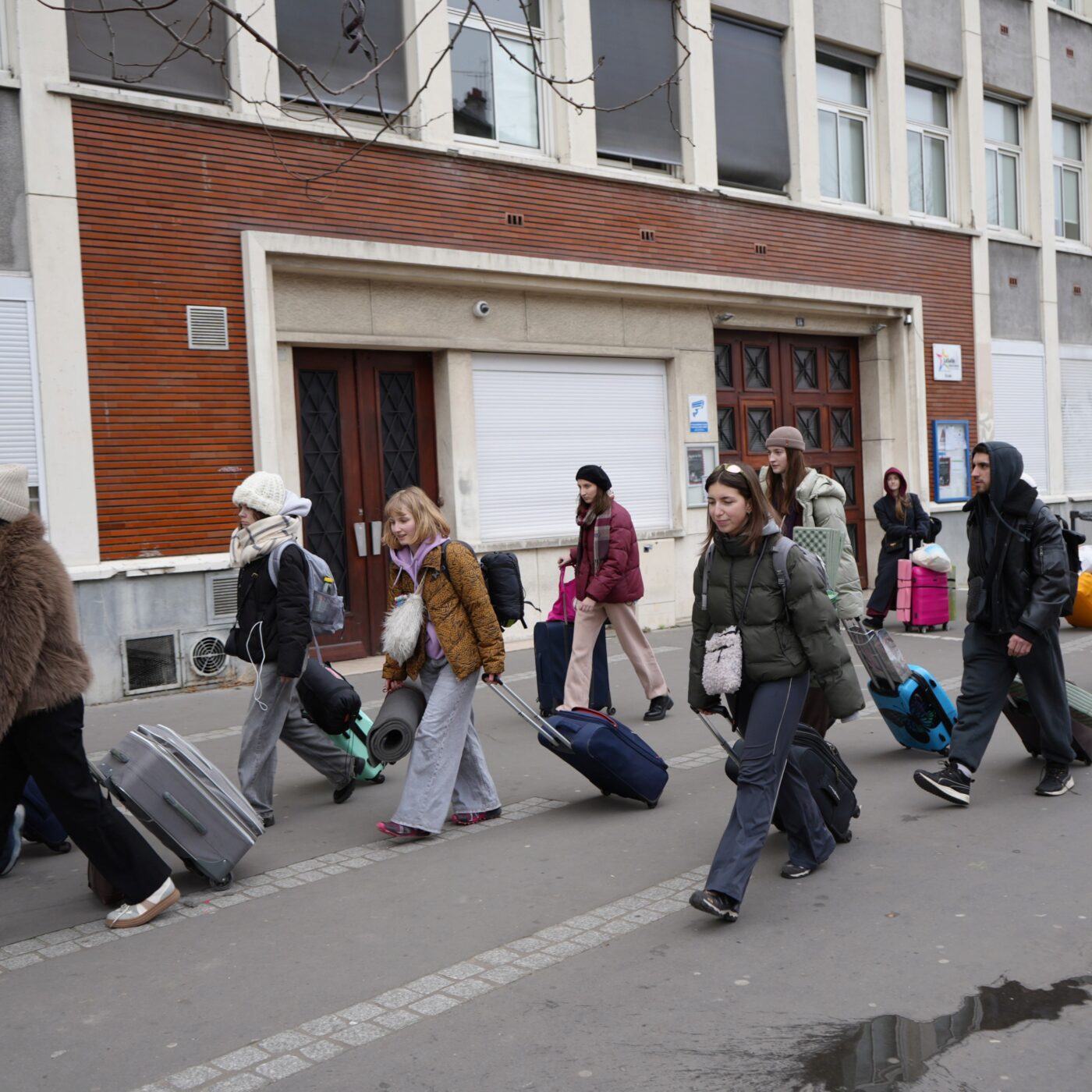 Quand les jeunes Ukrainiens trouvent refuge et prière à Taizé episode artwork