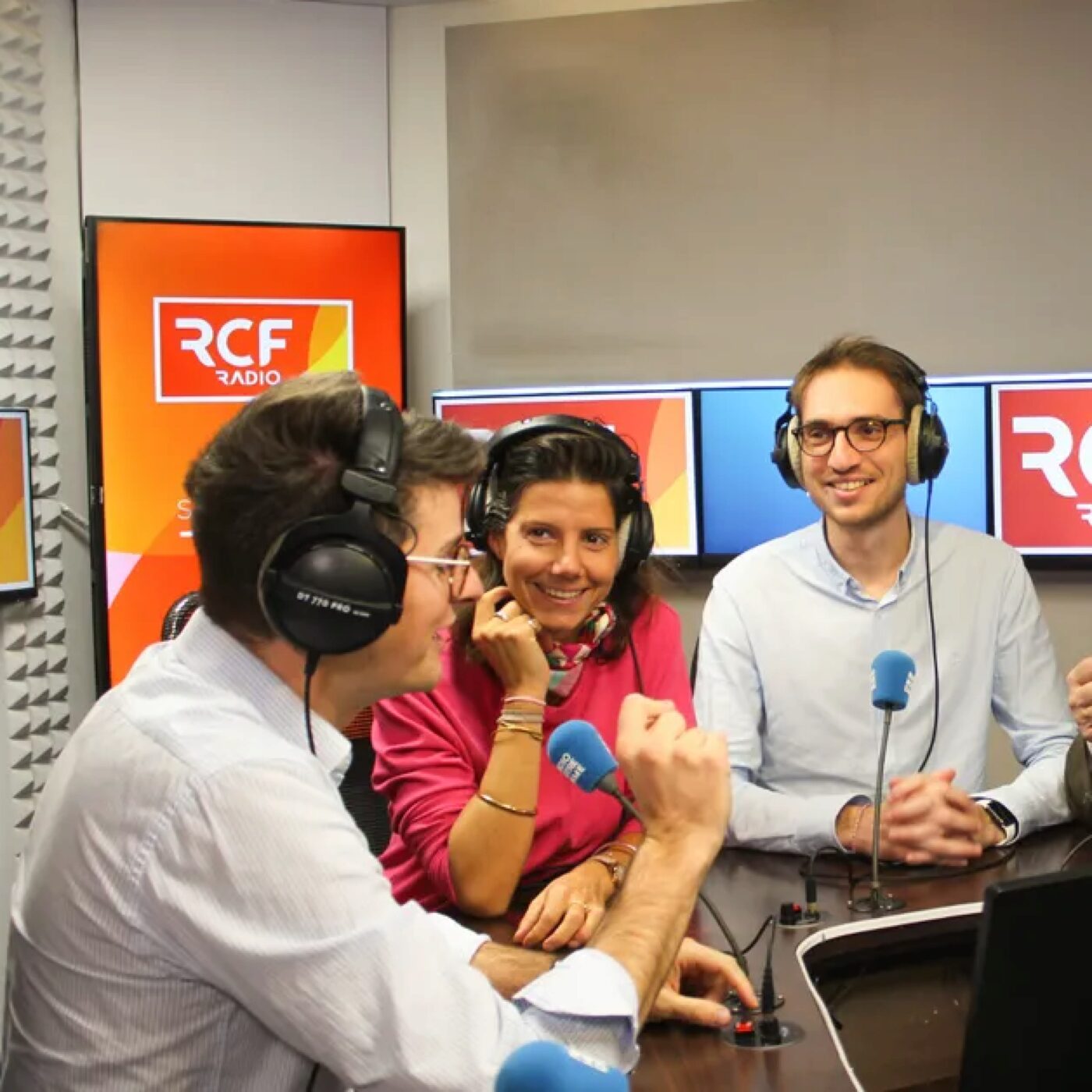 Journée mondiale de la radio : ce média si particulier pour les auditeurs