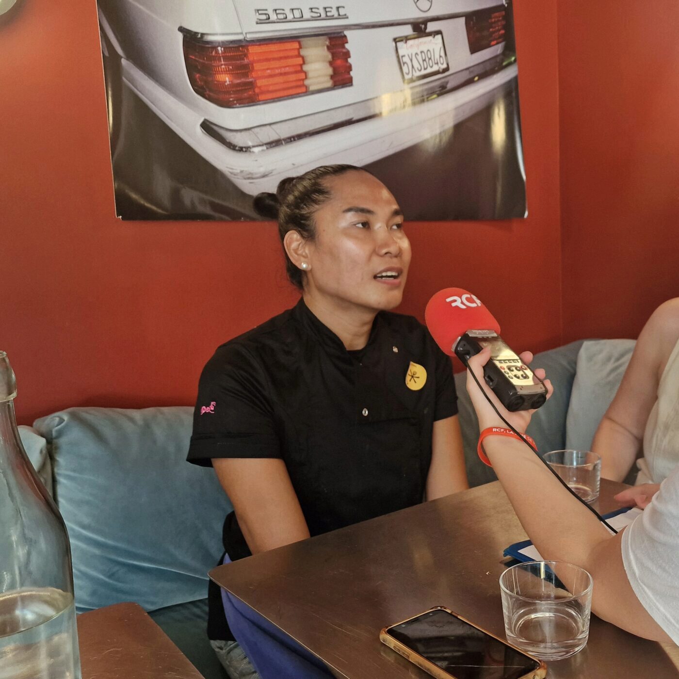Paula Garbida, cheffe philippine, participante du Refugee Food Festival episode artwork
