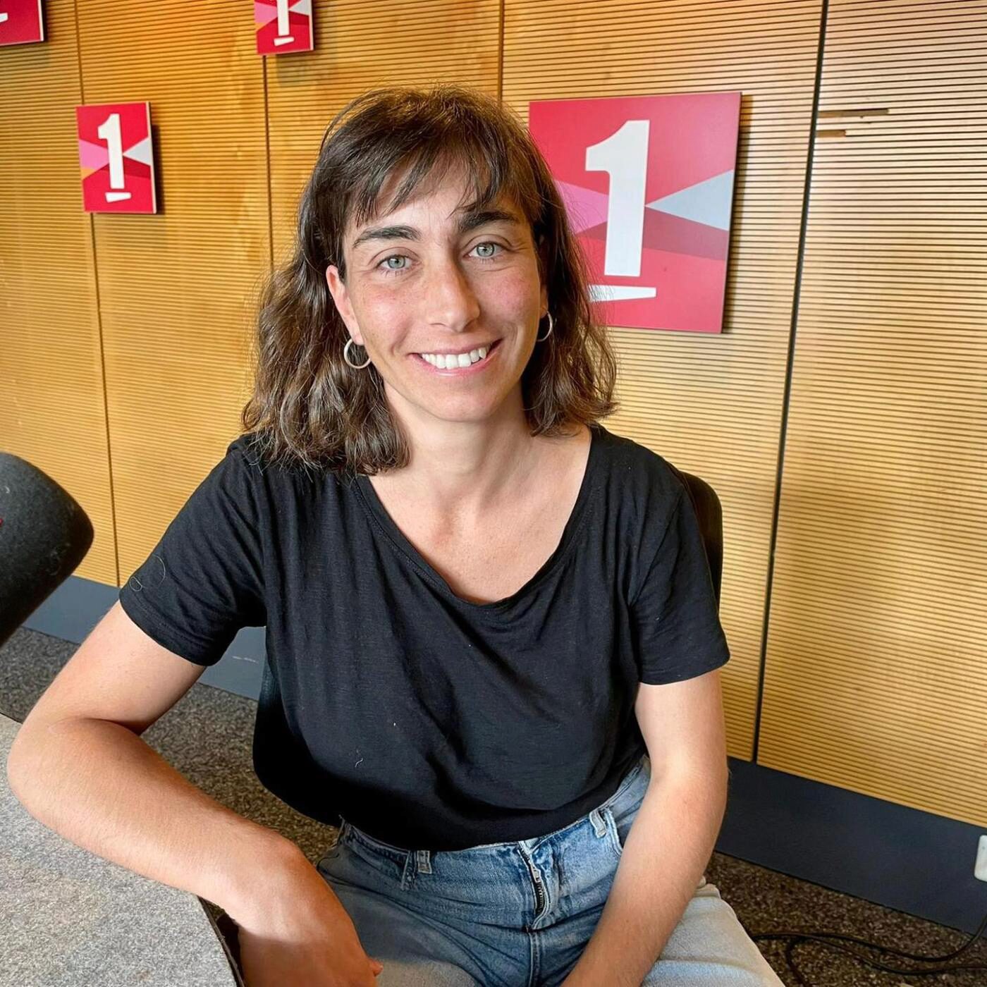 Des neutrinos et Amaranta Fontcuberta, biologiste et médiatrice scientifique