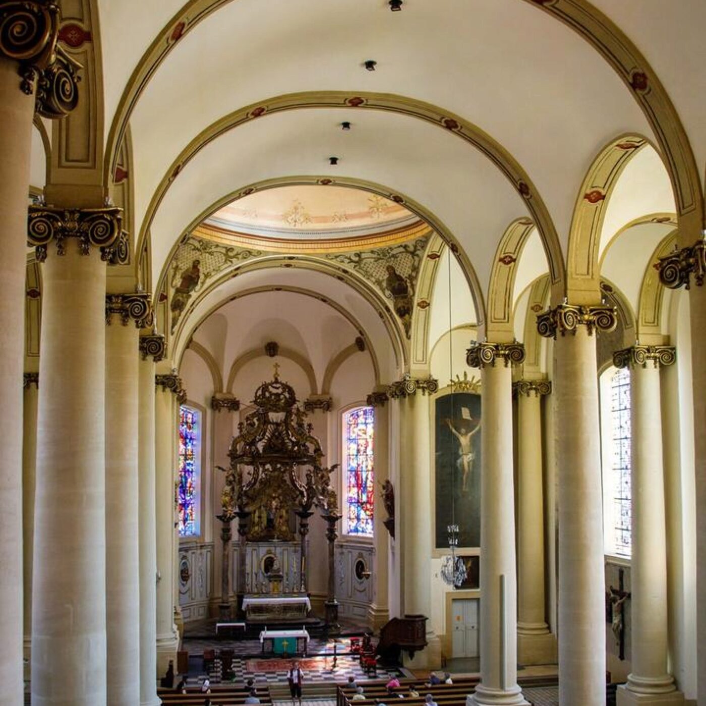 Les Estivales de Thionville : visite guidée au coeur de l'église Saint-Maximin episode artwork