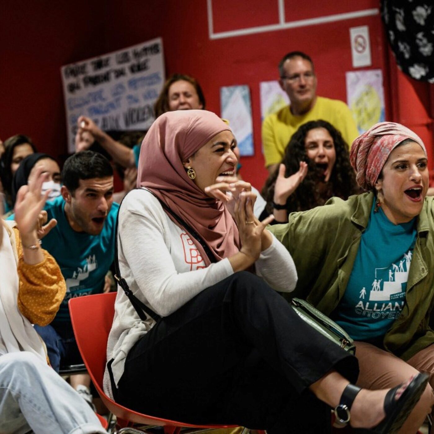 Piscine de Grenoble : burkini contre seins nus
