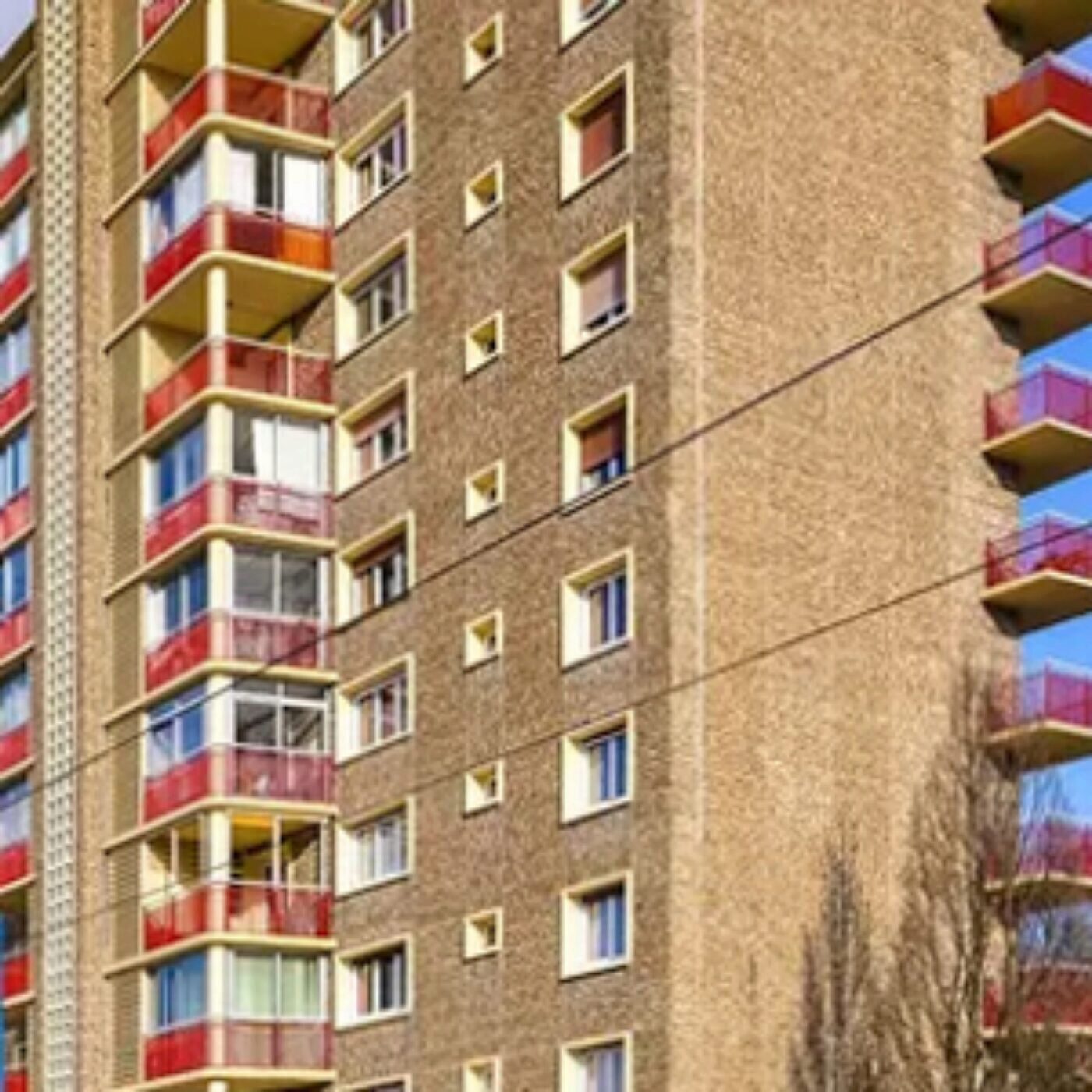ET VOUS, VOUS HABITEZ OÙ ?