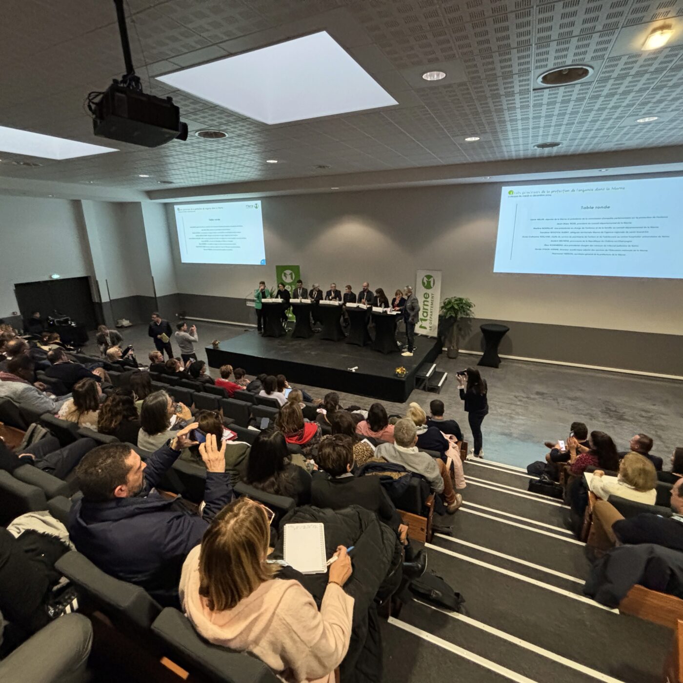 Protection de l’enfance : un colloque dans la Marne pour répondre à la crise episode artwork