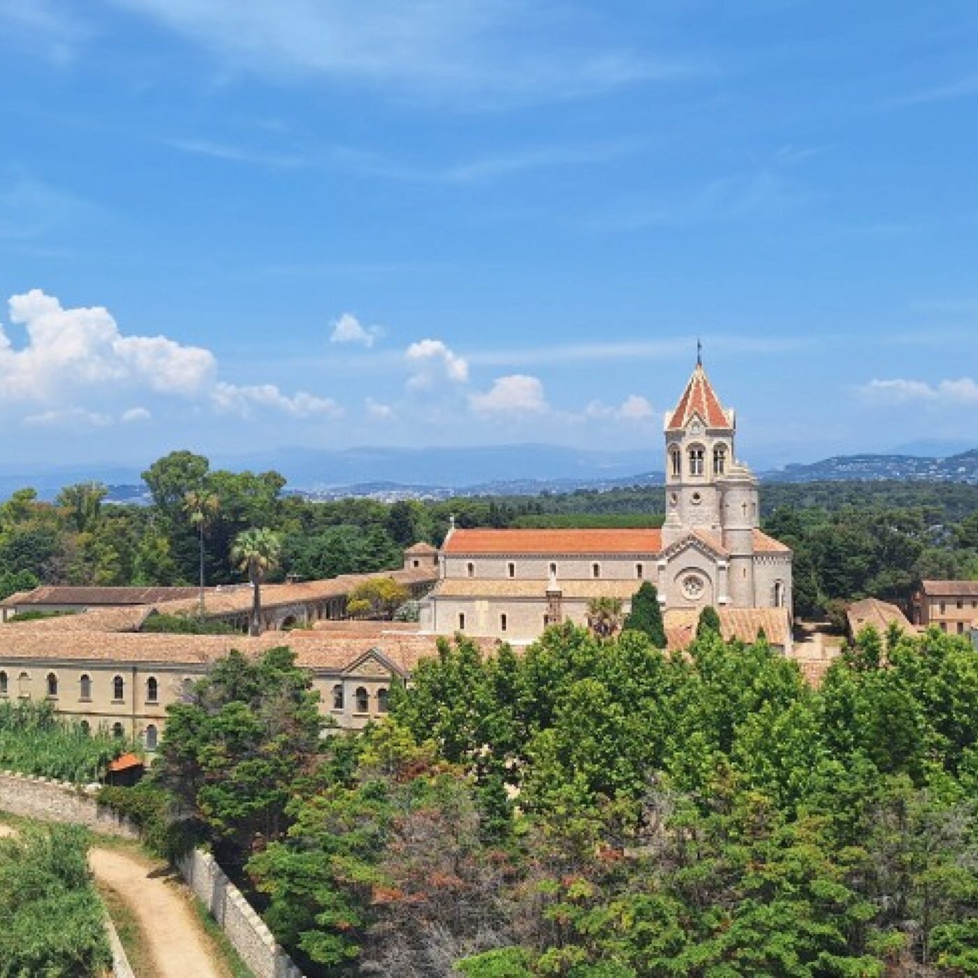 Après 6 ans de travaux, la renaissance de la Tour du Monastère de Lérins episode artwork