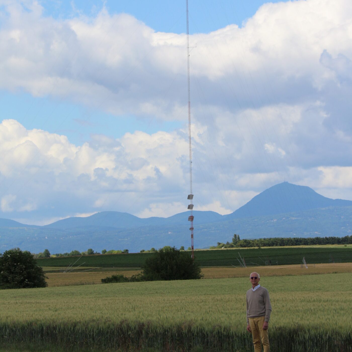 Marche contre le projet éolien en Limagne : "un impact visuel majeur" sur le paysage episode artwork